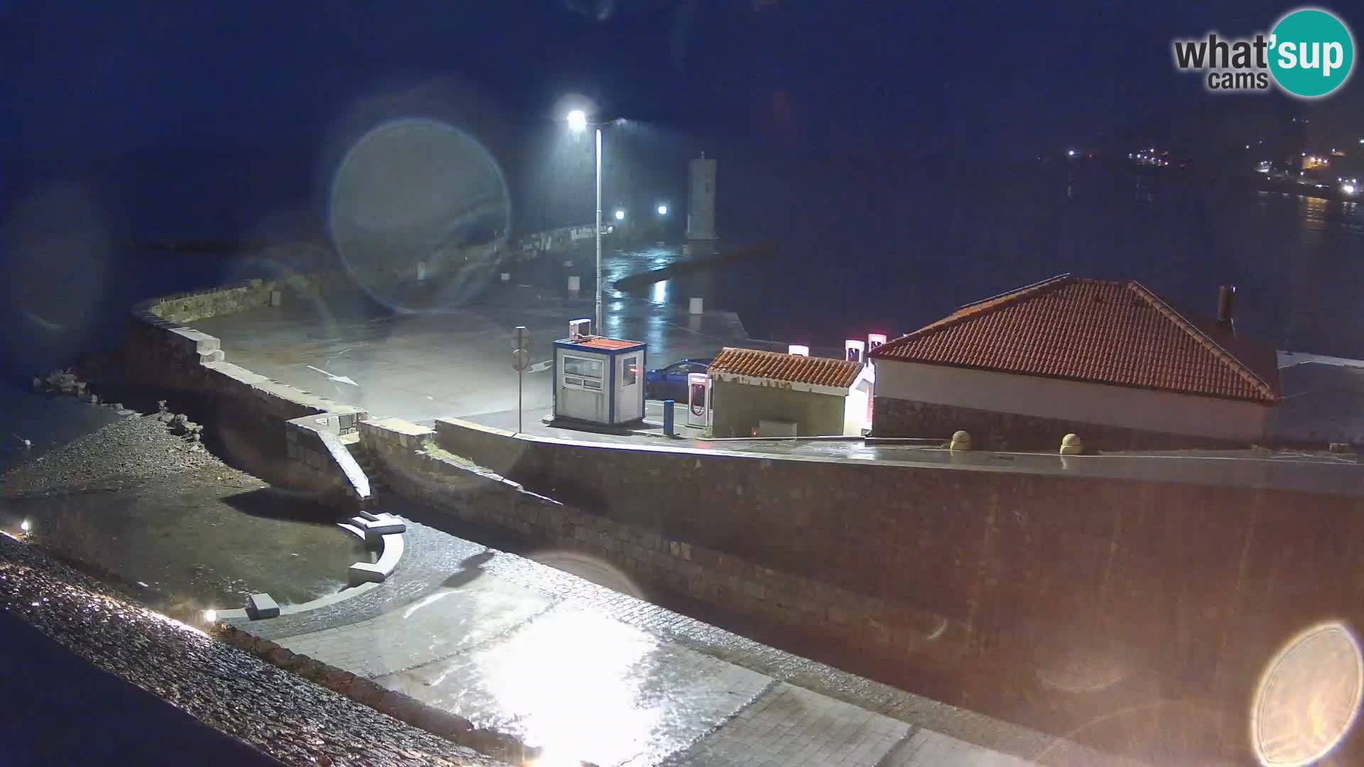 Webcam Porto di Segna – Frangiflutti e Faro in diretta
