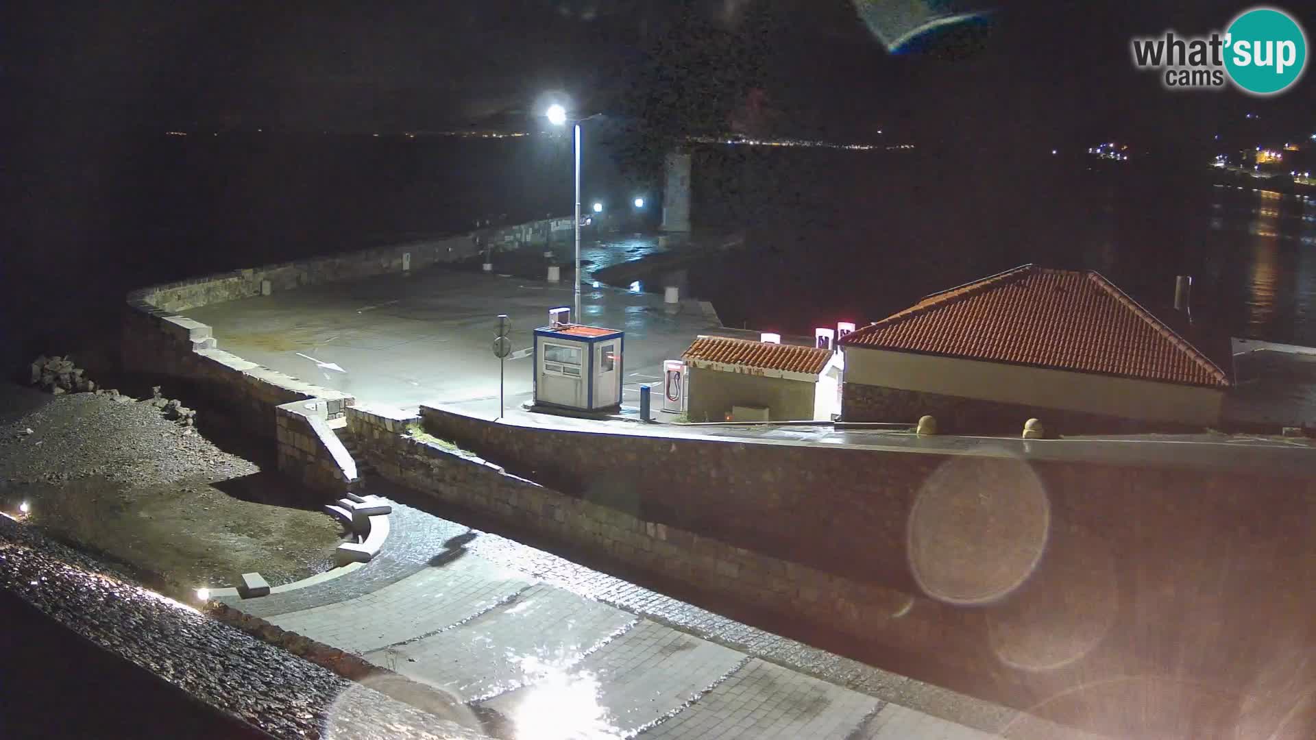 Webcam Porto di Segna – Frangiflutti e Faro in diretta