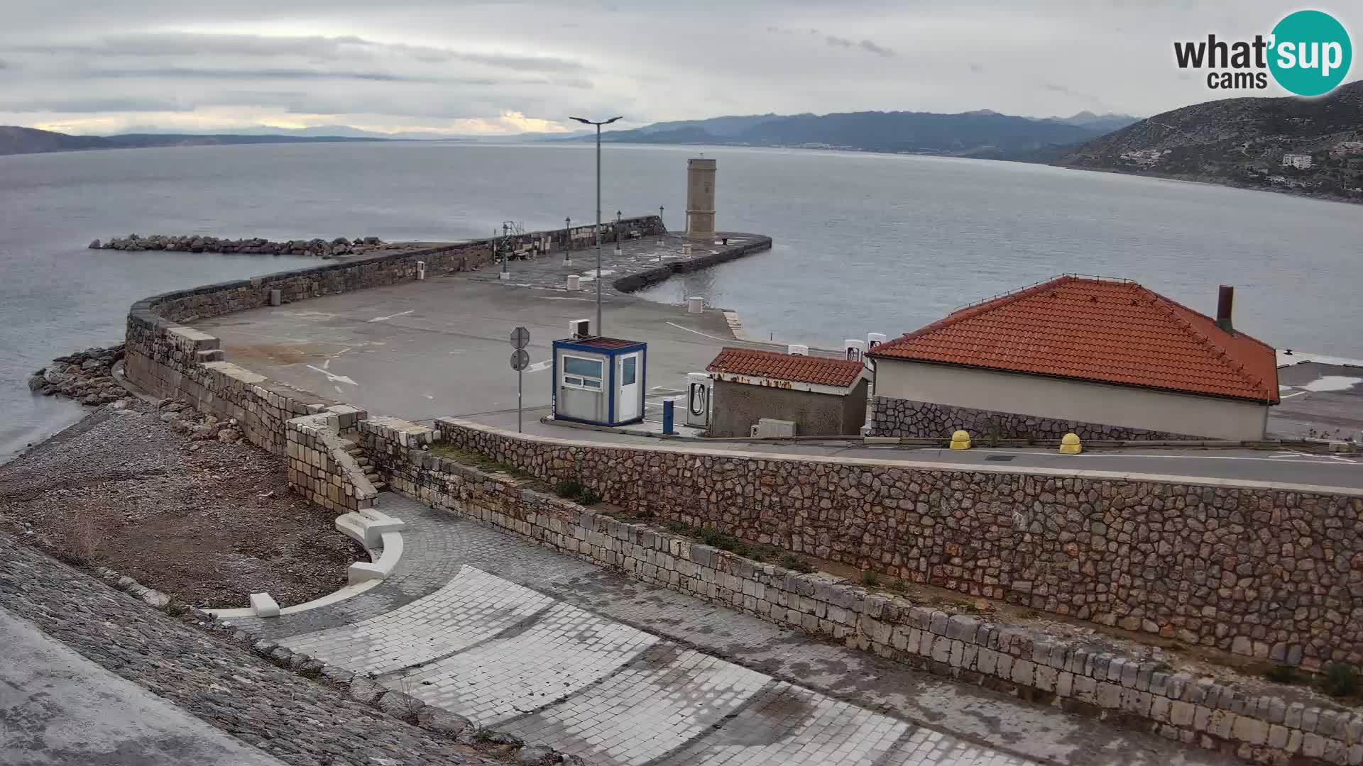 Webcam Porto di Segna – Frangiflutti e Faro in diretta