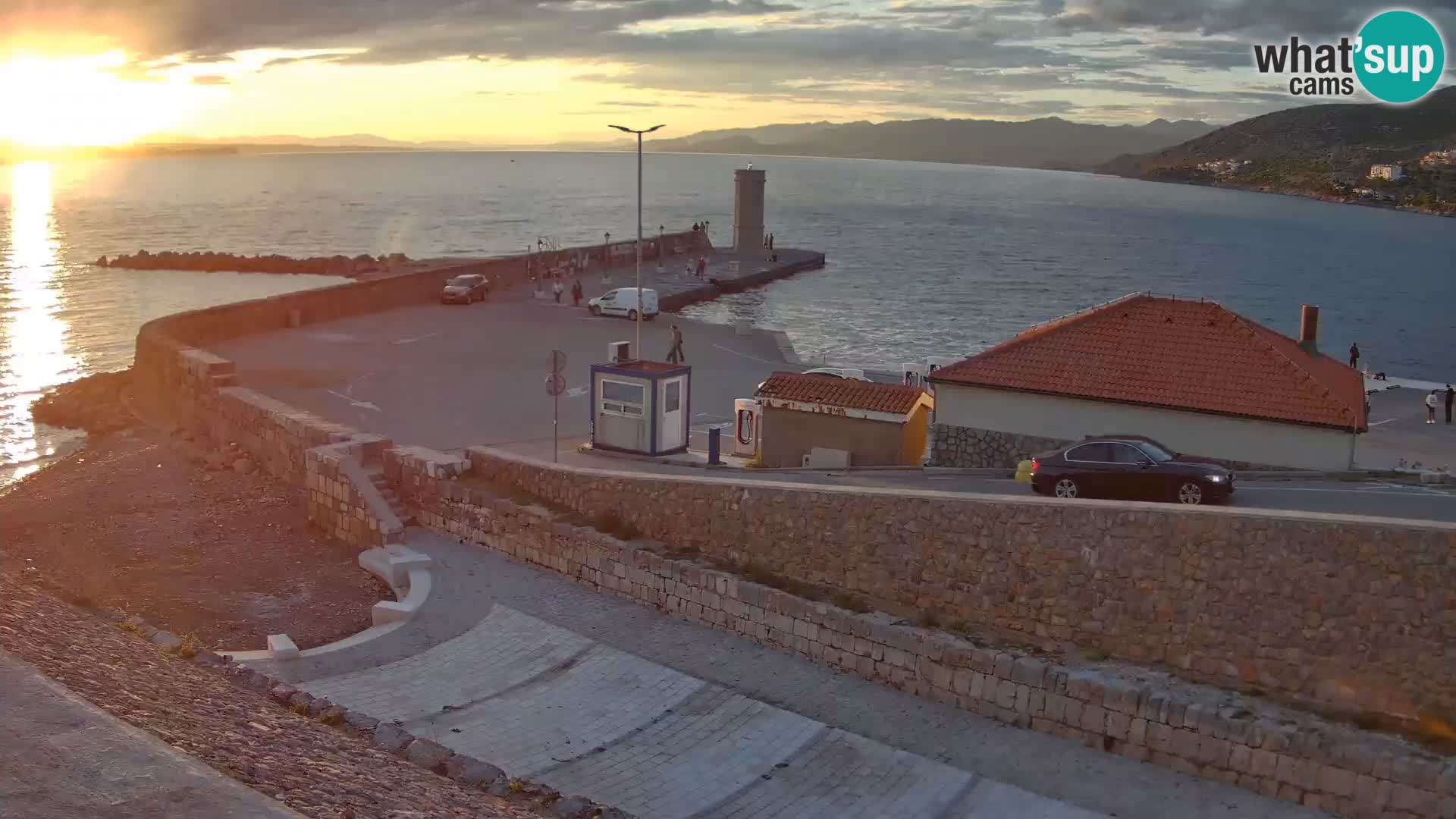 Senj Hafen Webcam – Wellenbrecher & Leuchtturm Liveblick