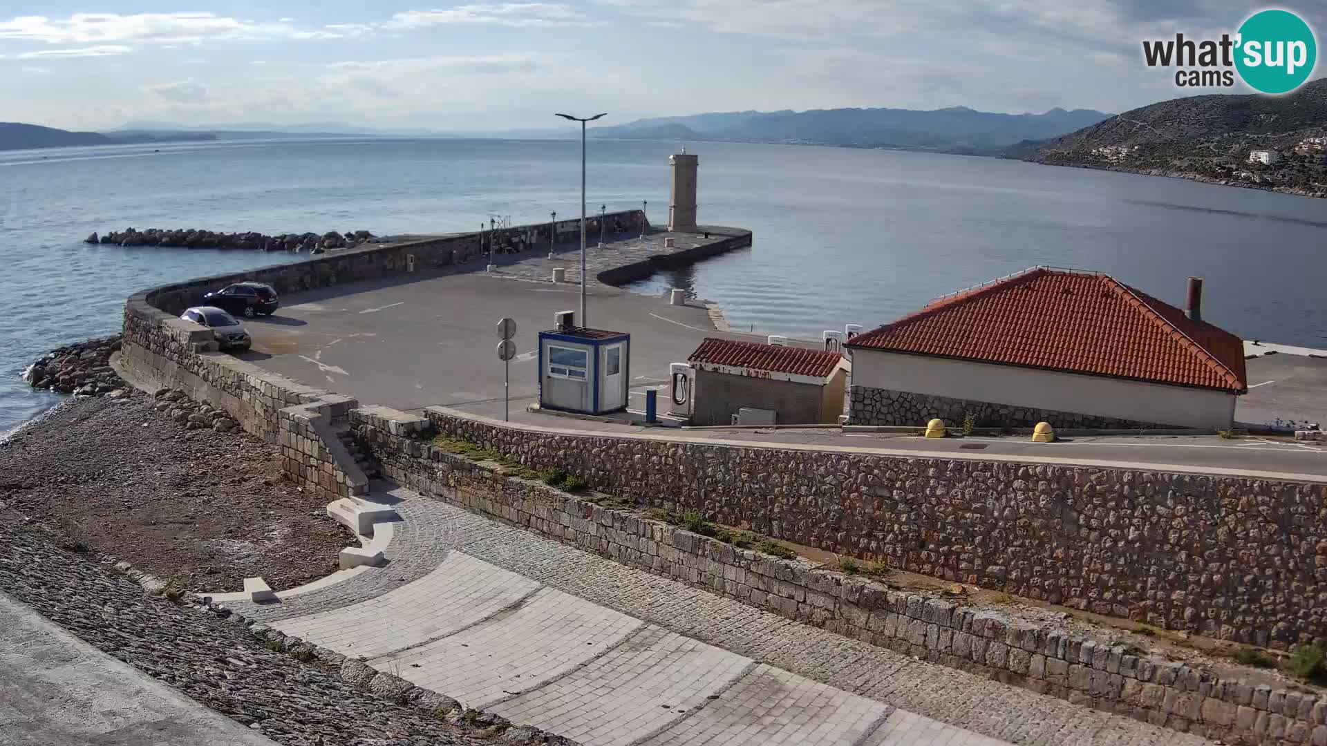Webcam port de Senj – Vue sur la jetée et le phare
