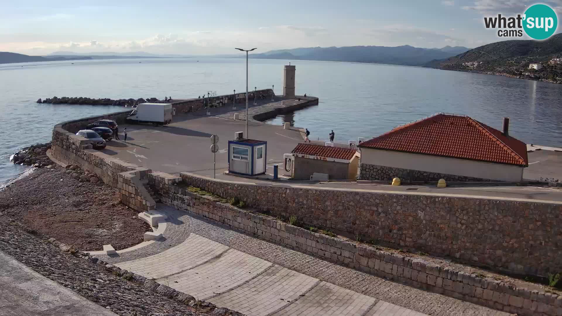 Webcam Porto di Segna – Frangiflutti e Faro in diretta