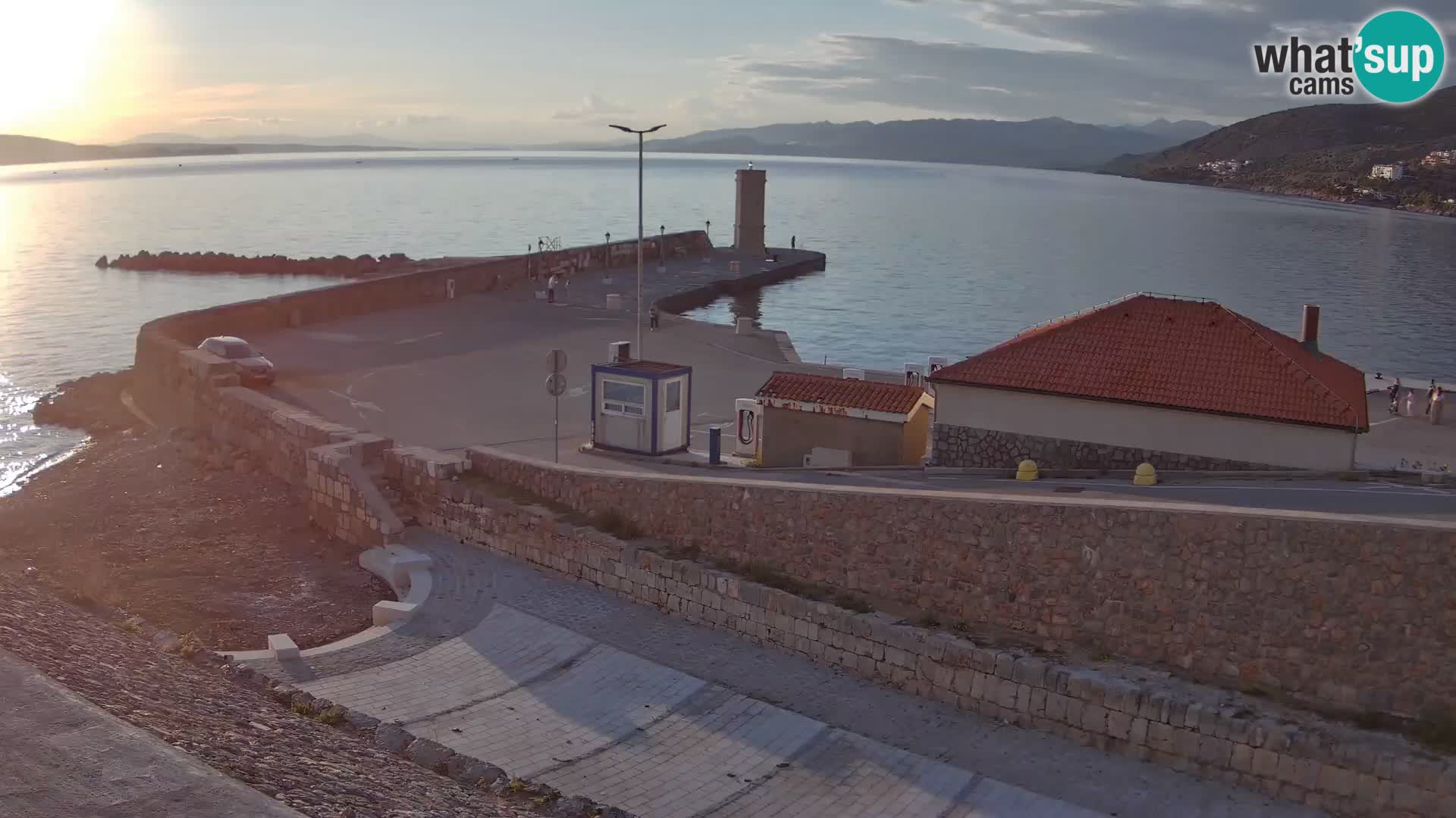 Webcam Porto di Segna – Frangiflutti e Faro in diretta