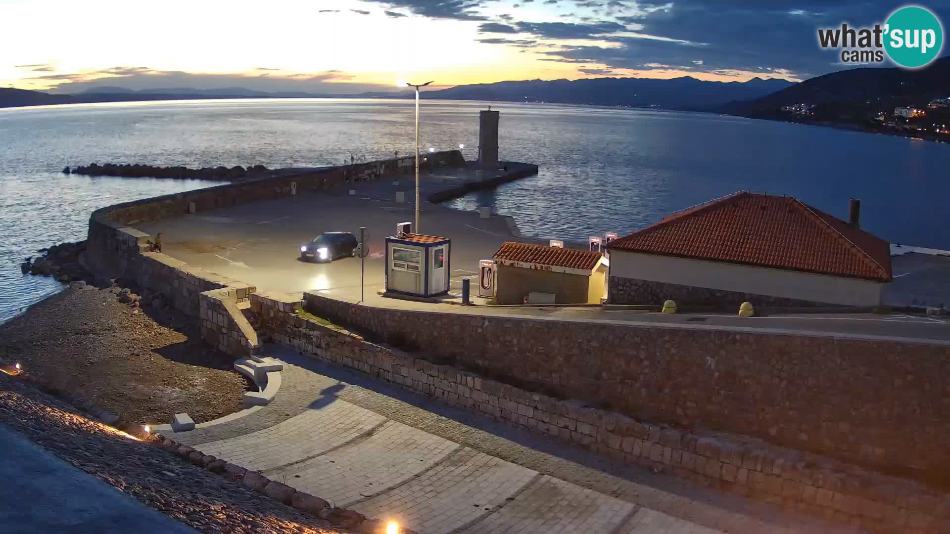 Senj Harbour Webcam – Breakwater & Lighthouse Live View