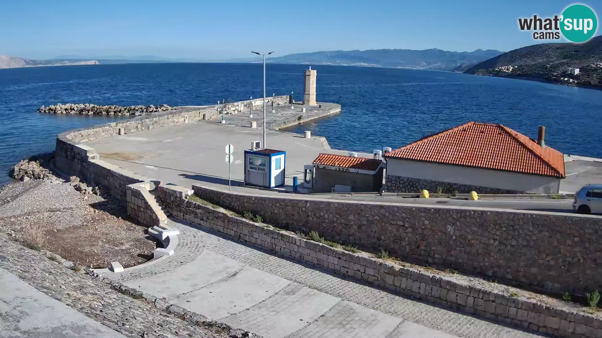 Senj Hafen Webcam – Wellenbrecher & Leuchtturm Liveblick