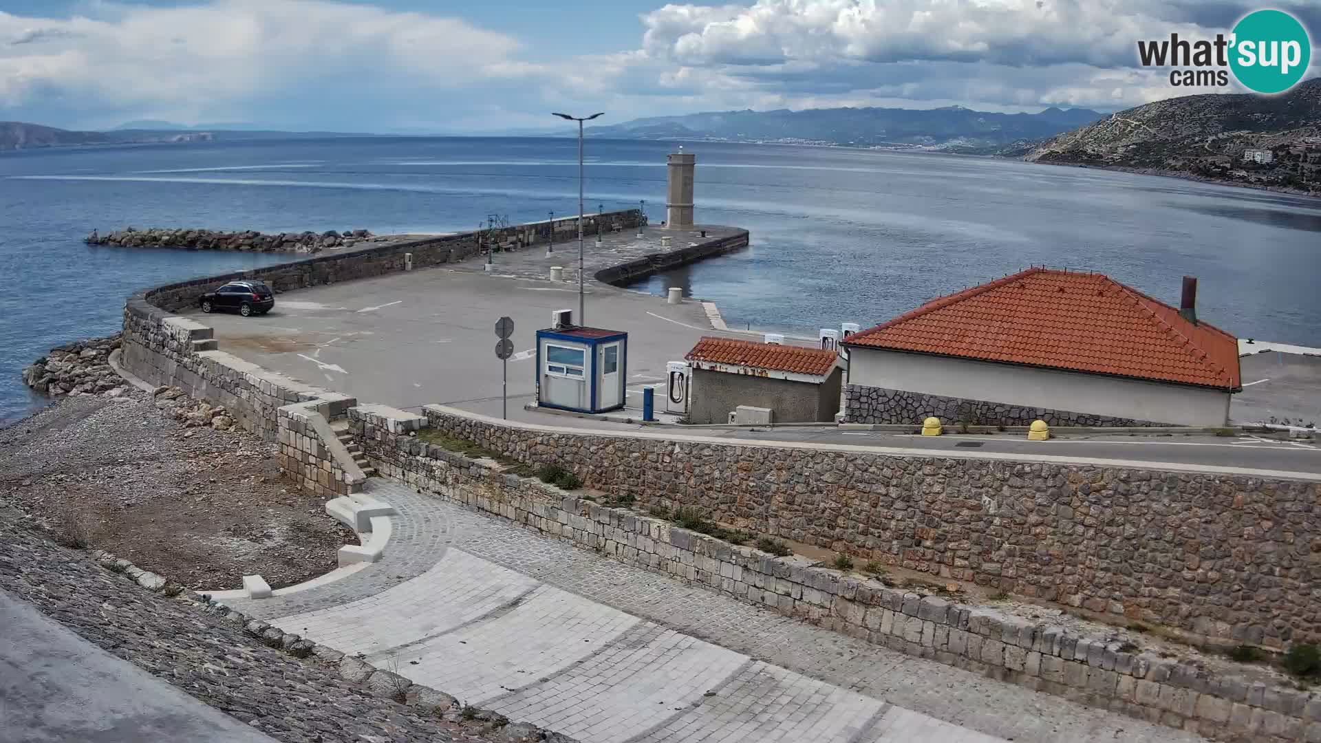 Senj Hafen Webcam – Wellenbrecher & Leuchtturm Liveblick