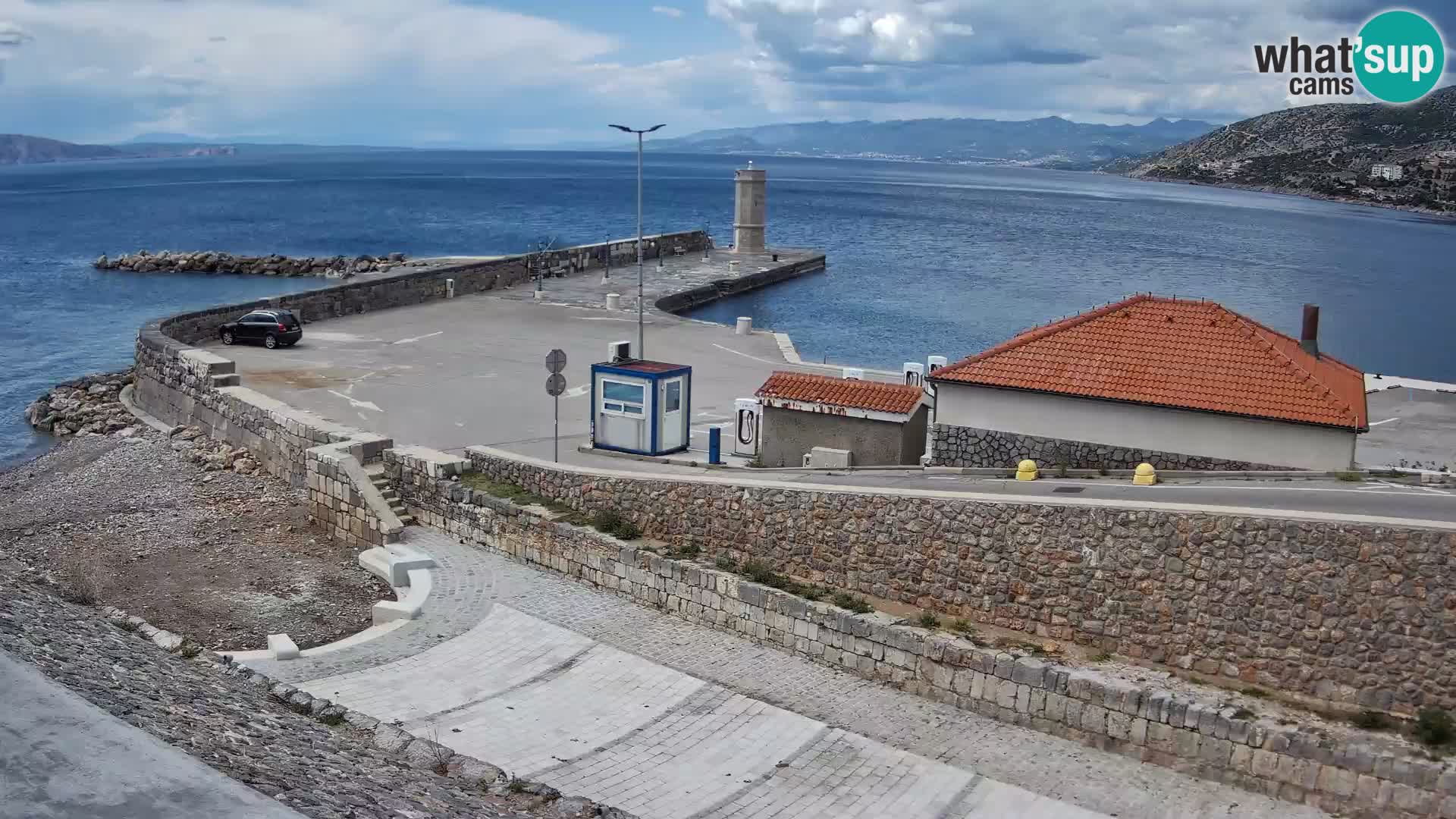 Web kamera Senj luka – Lukobran i svjetionik uživo
