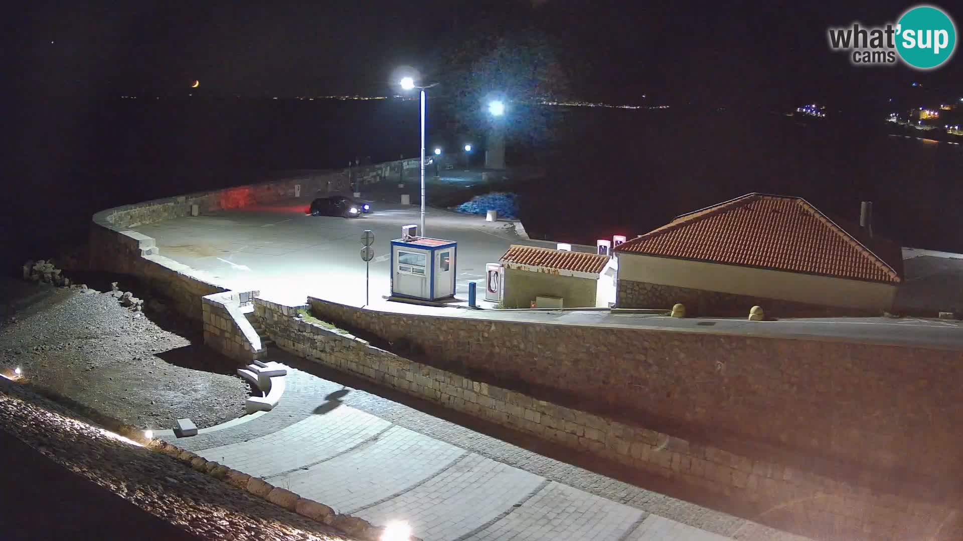 Webcam port de Senj – Vue sur la jetée et le phare