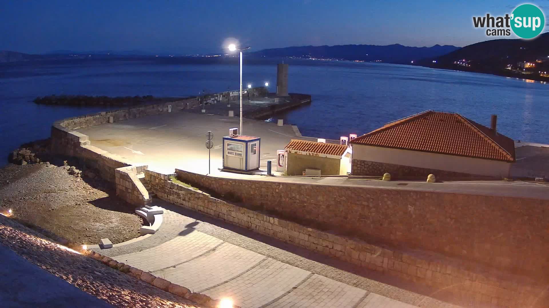 Webcam puerto de Senj – Rompeolas y faro en directo