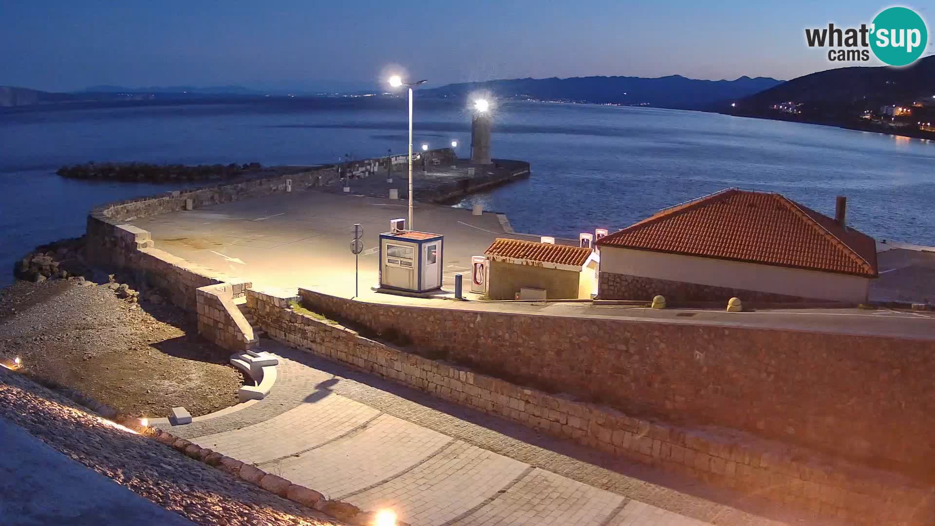 Senj Harbour Webcam – Breakwater & Lighthouse Live View