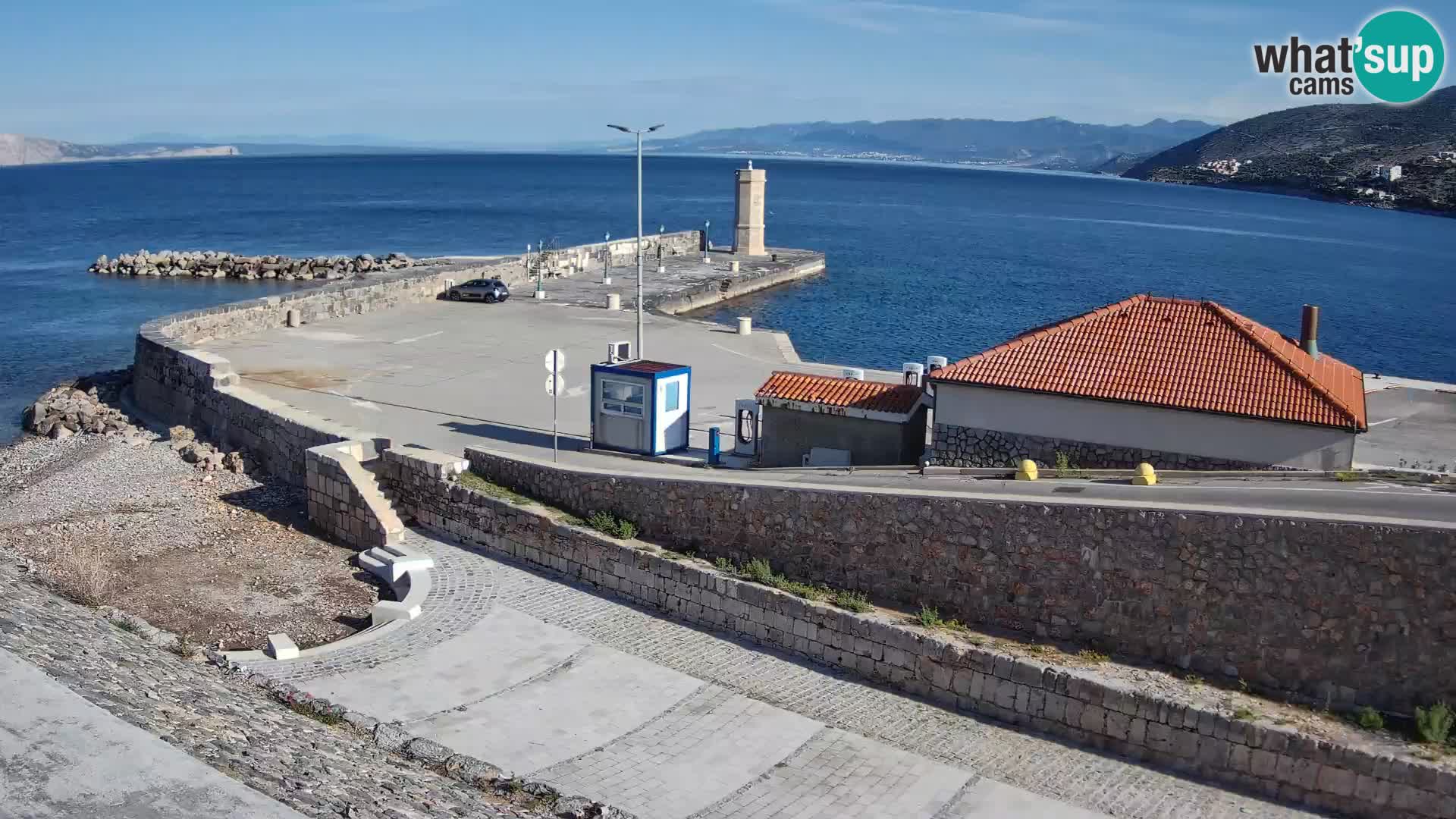 Web kamera Senj luka – Lukobran i svjetionik uživo
