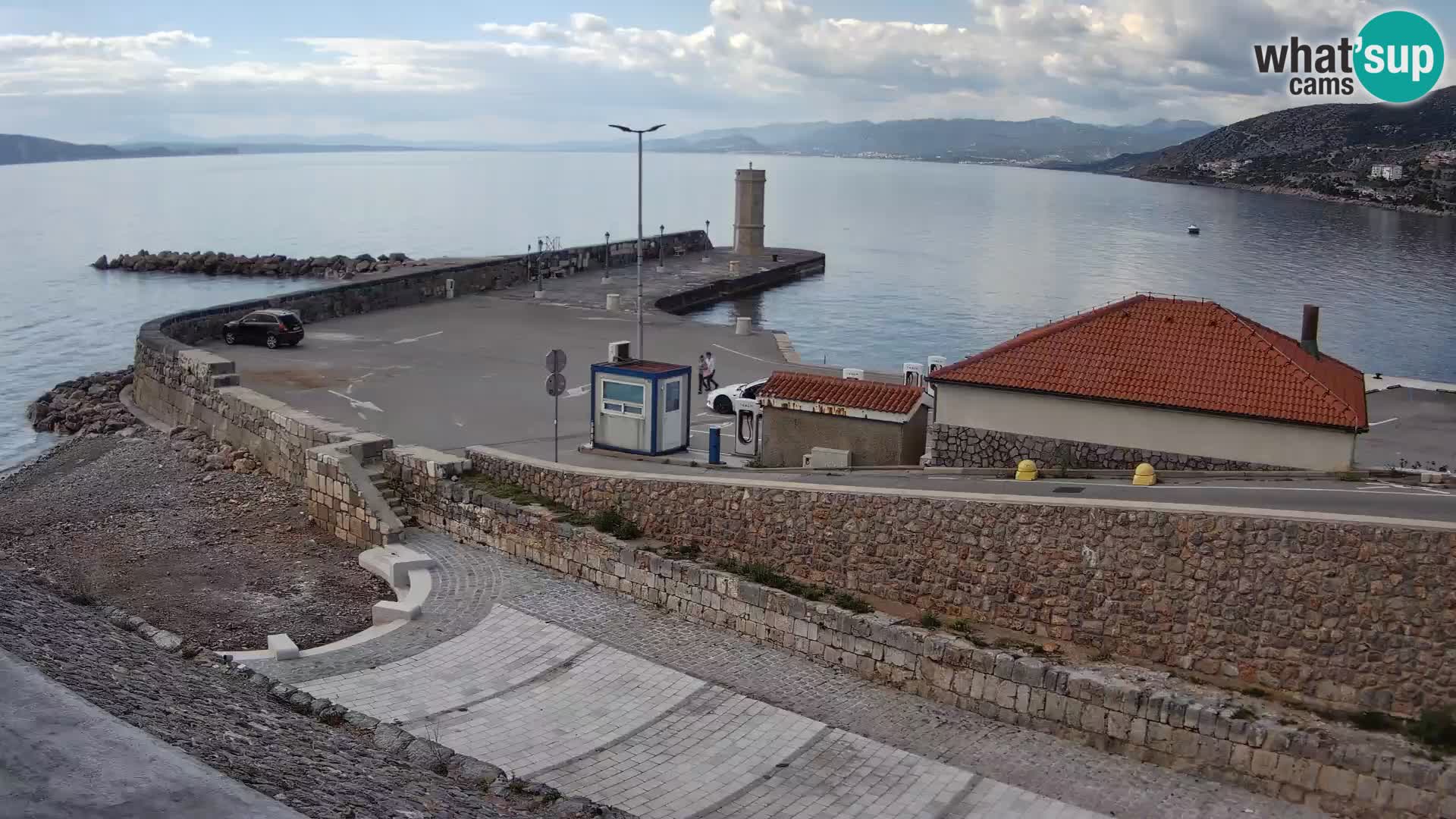 Webcam port de Senj – Vue sur la jetée et le phare