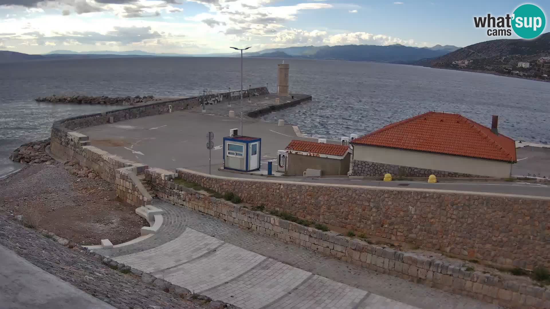 Webcam Porto di Segna – Frangiflutti e Faro in diretta