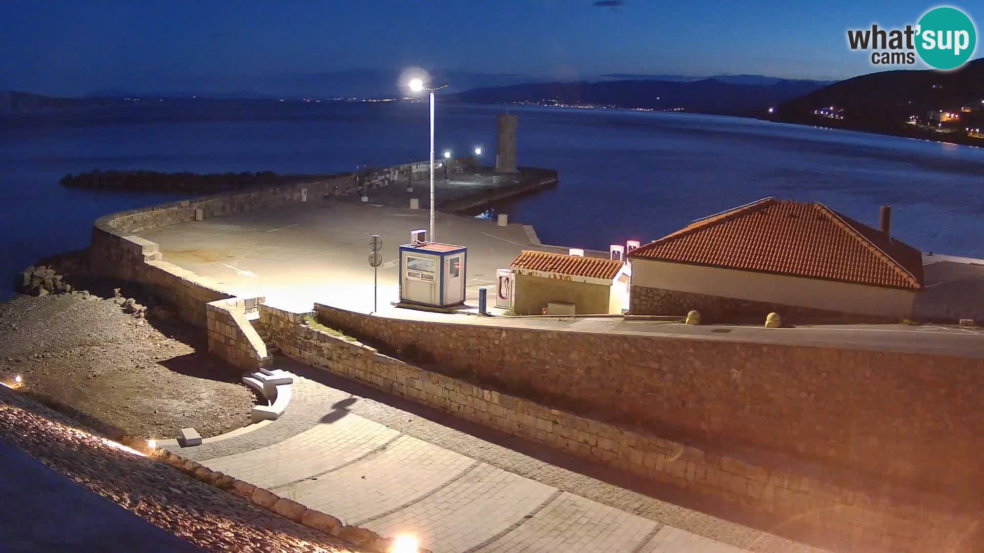 Webcam puerto de Senj – Rompeolas y faro en directo