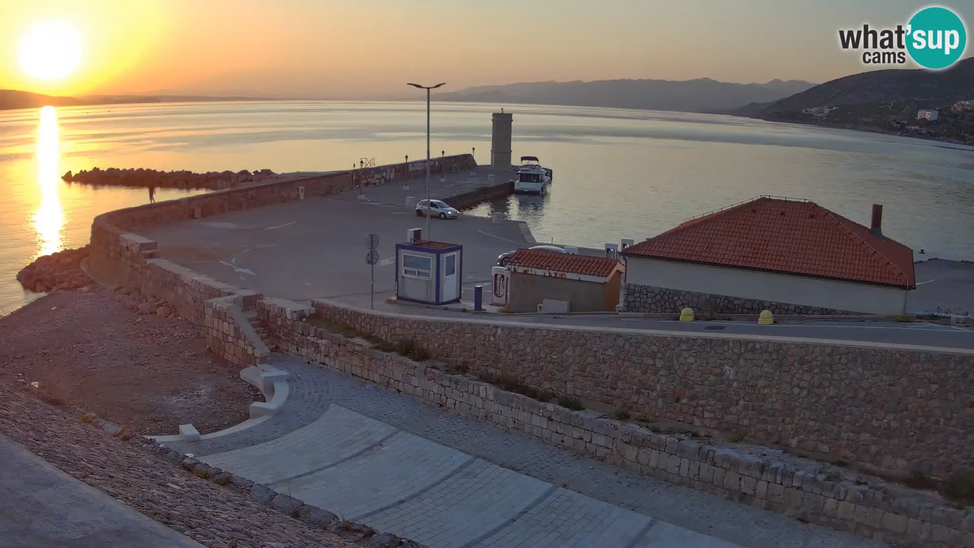 Webcam puerto de Senj – Rompeolas y faro en directo