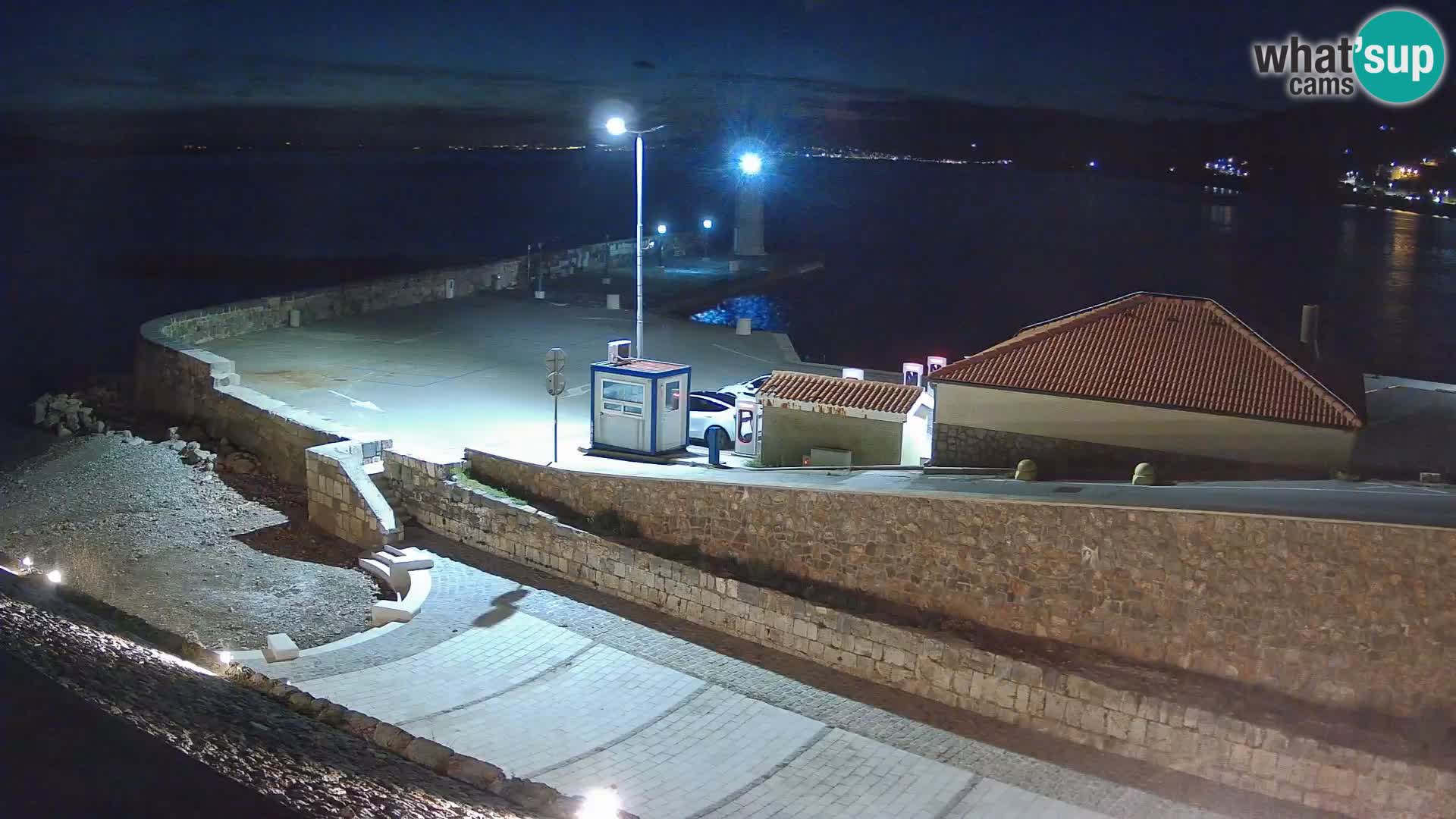 Senj Hafen Webcam – Wellenbrecher & Leuchtturm Liveblick