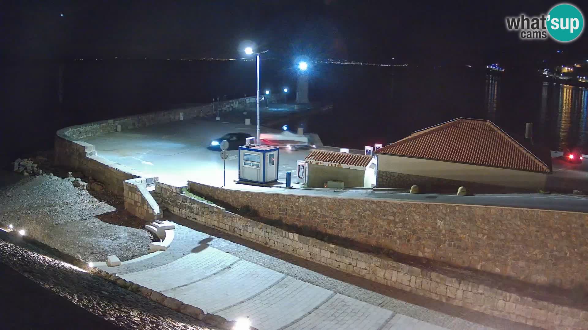 Webcam port de Senj – Vue sur la jetée et le phare