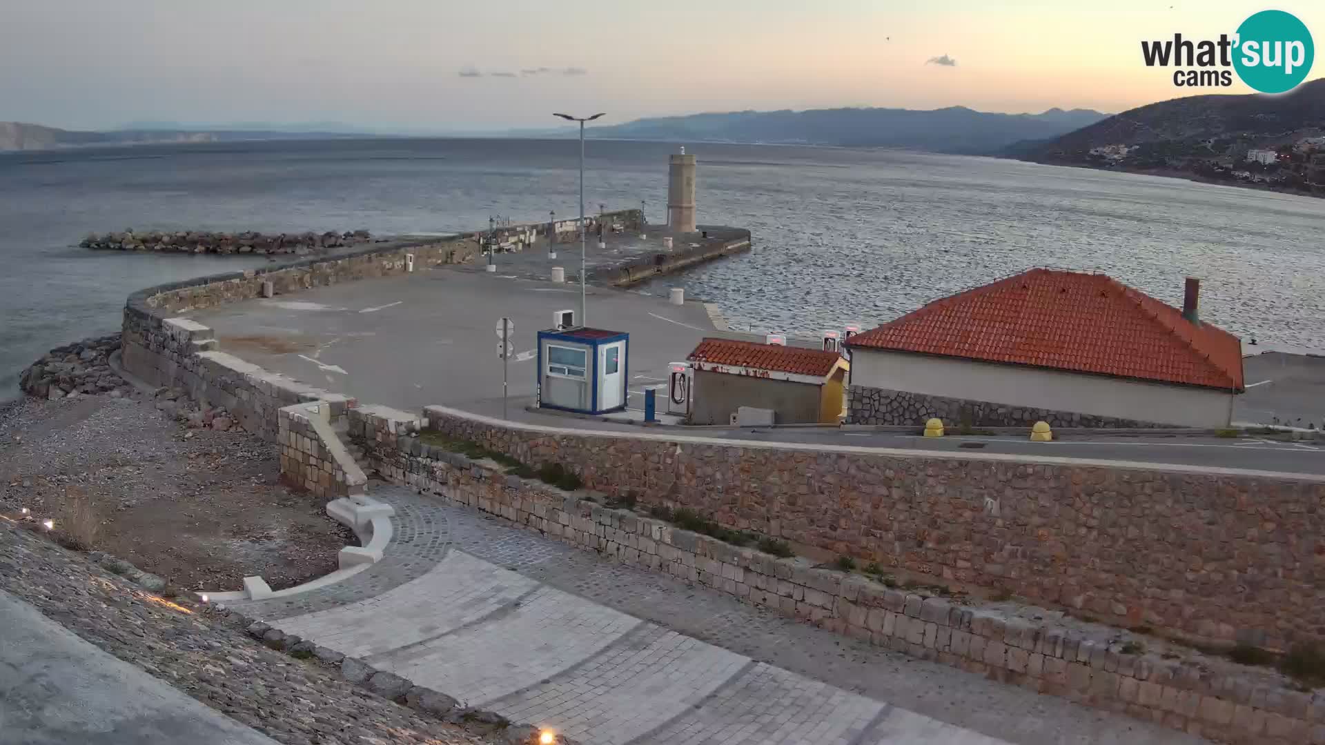Senj Harbour Webcam – Breakwater & Lighthouse Live View