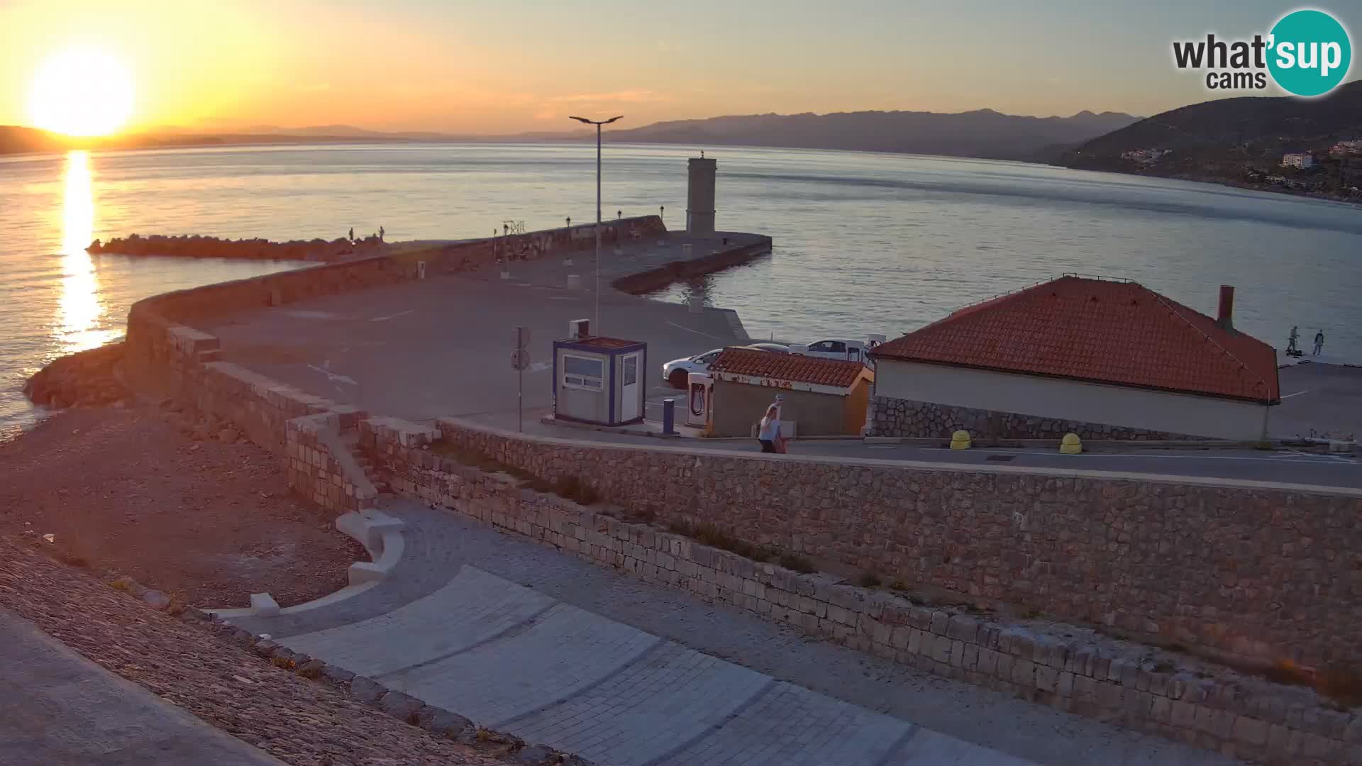 Webcam port de Senj – Vue sur la jetée et le phare