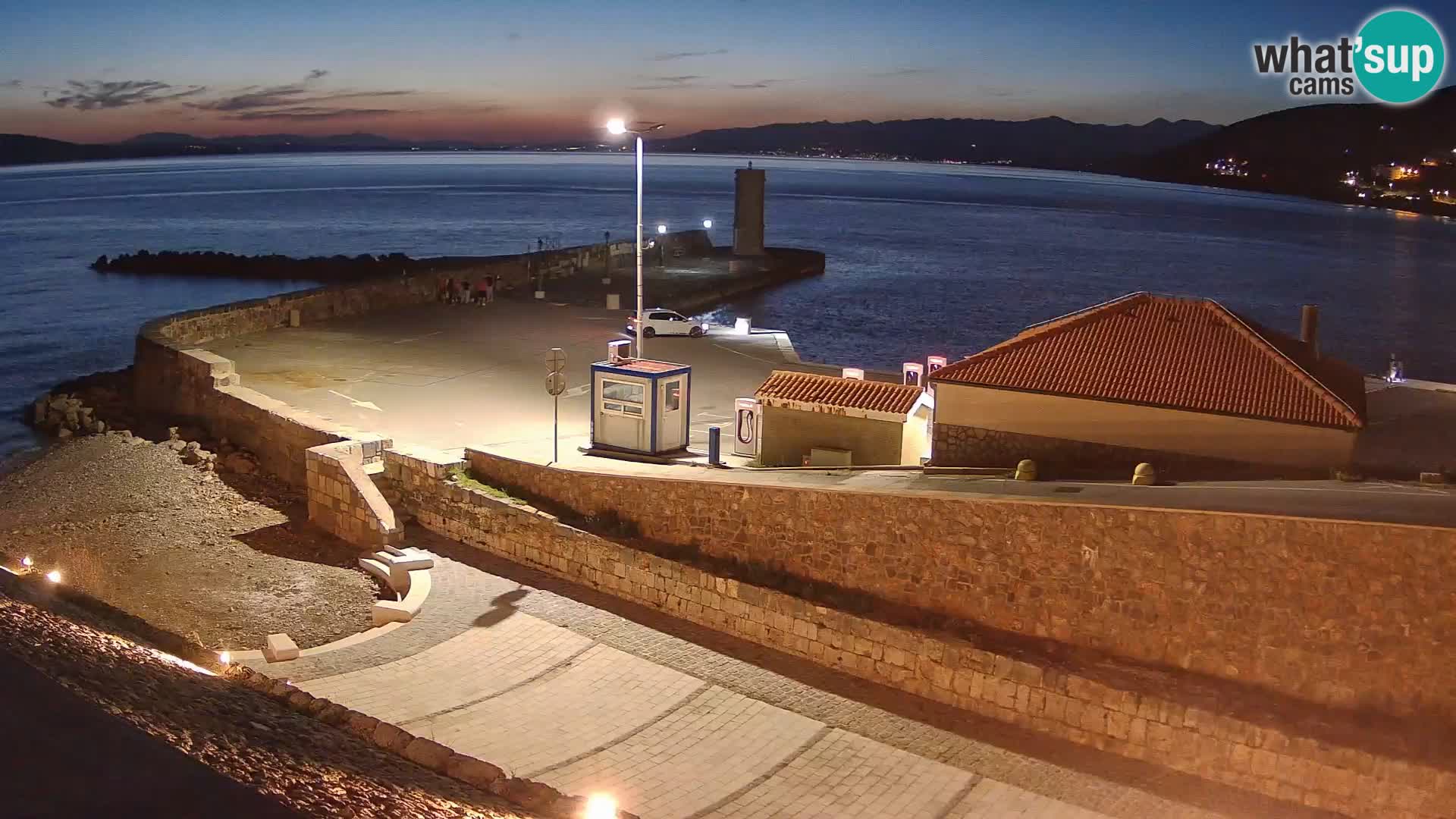 Webcam Porto di Segna – Frangiflutti e Faro in diretta