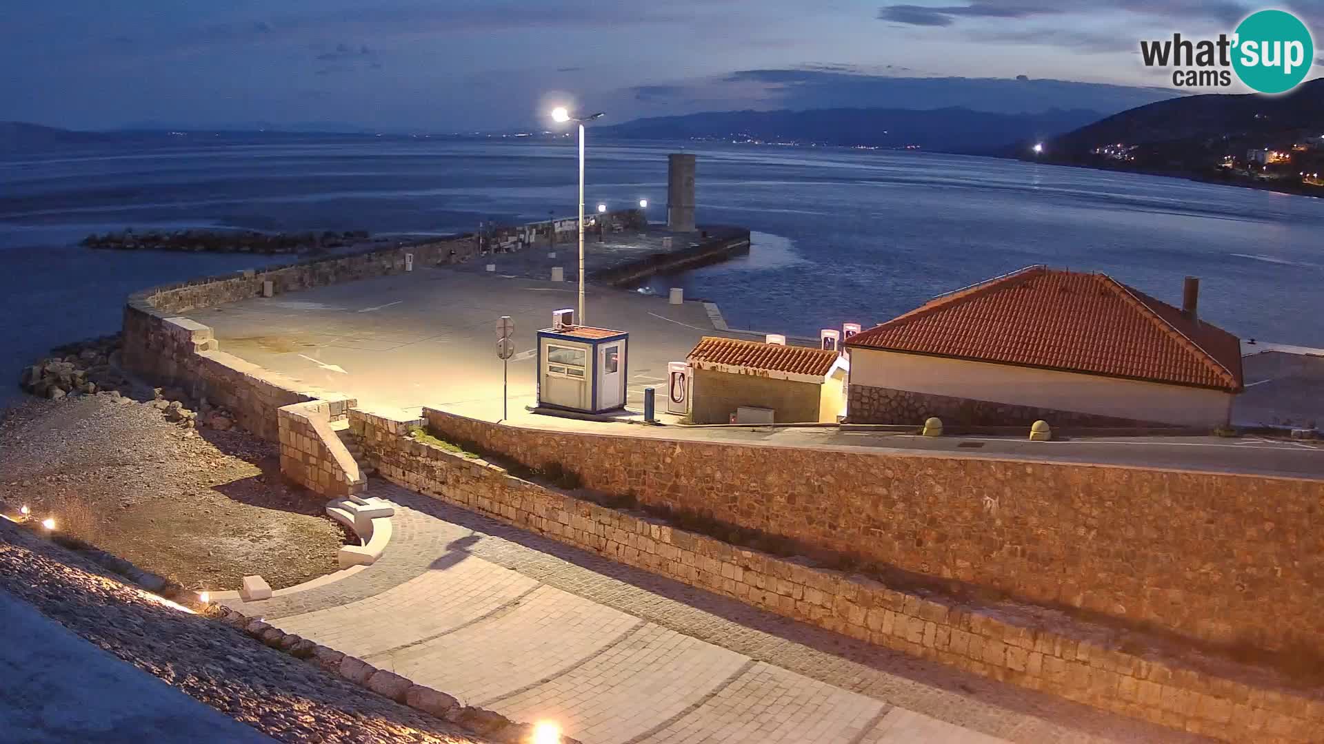 Webcam Porto di Segna – Frangiflutti e Faro in diretta