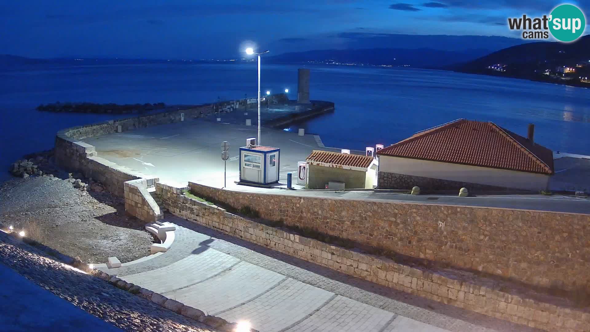 Webcam puerto de Senj – Rompeolas y faro en directo