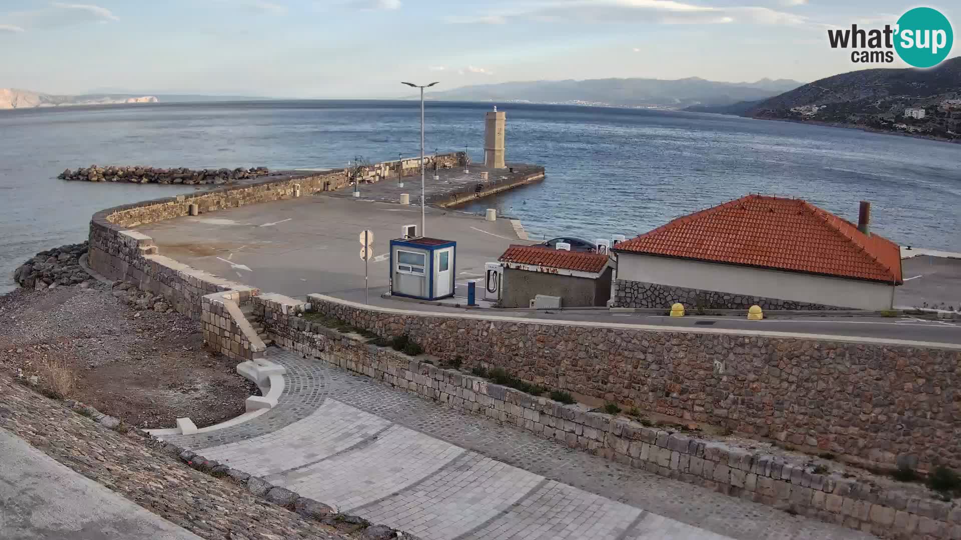 Webcam Porto di Segna – Frangiflutti e Faro in diretta