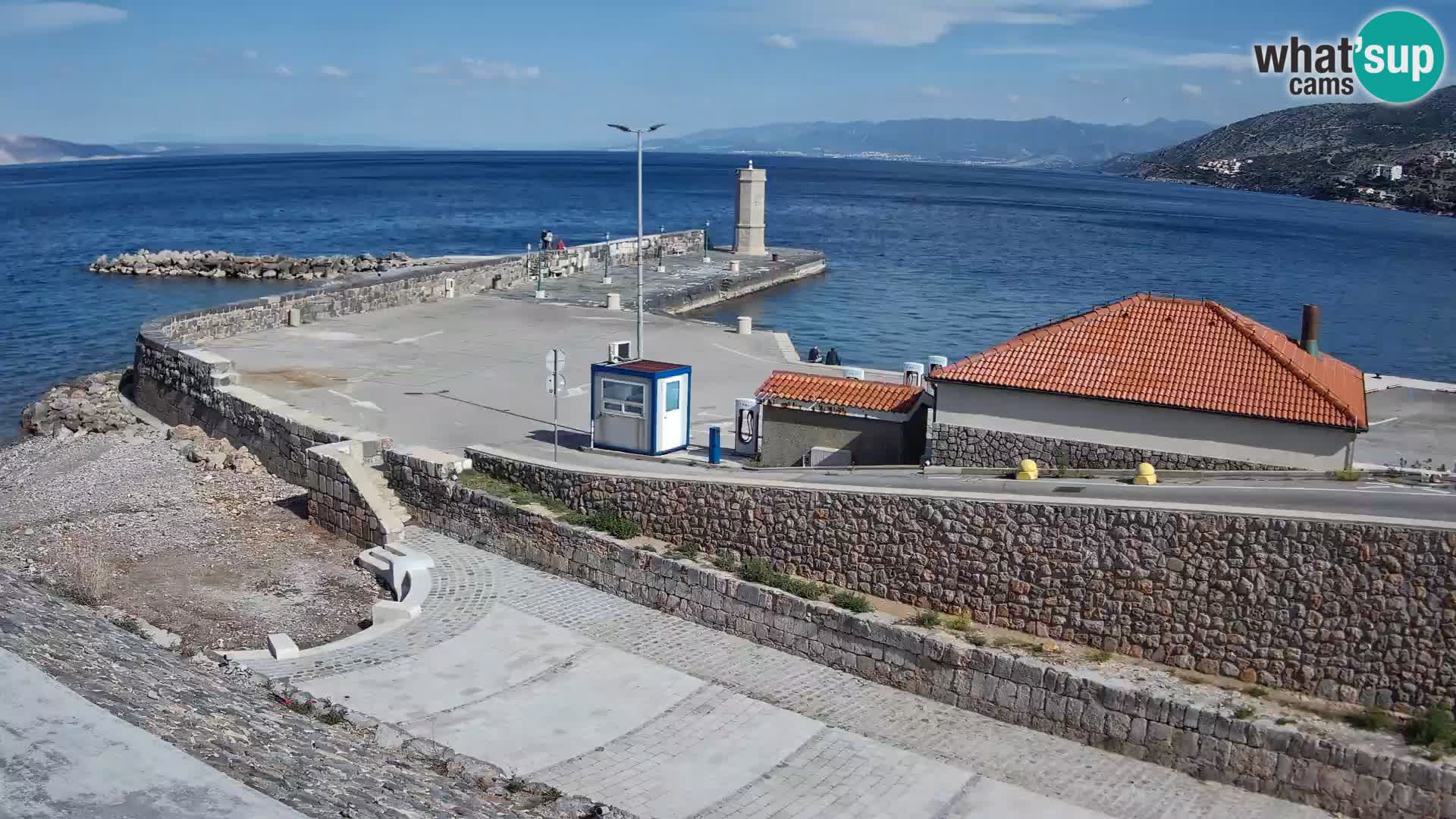 Webcam puerto de Senj – Rompeolas y faro en directo