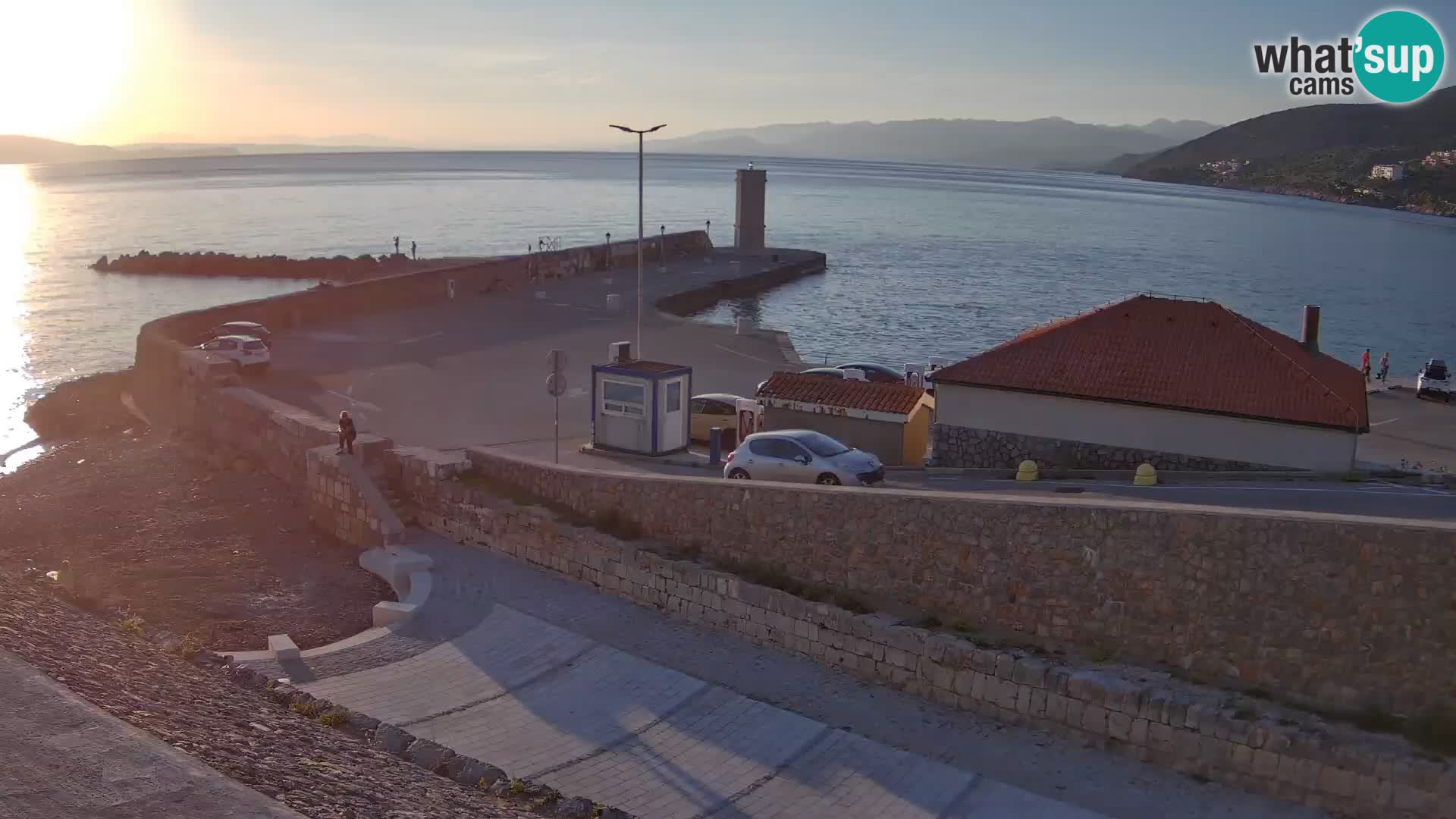 Webcam Porto di Segna – Frangiflutti e Faro in diretta