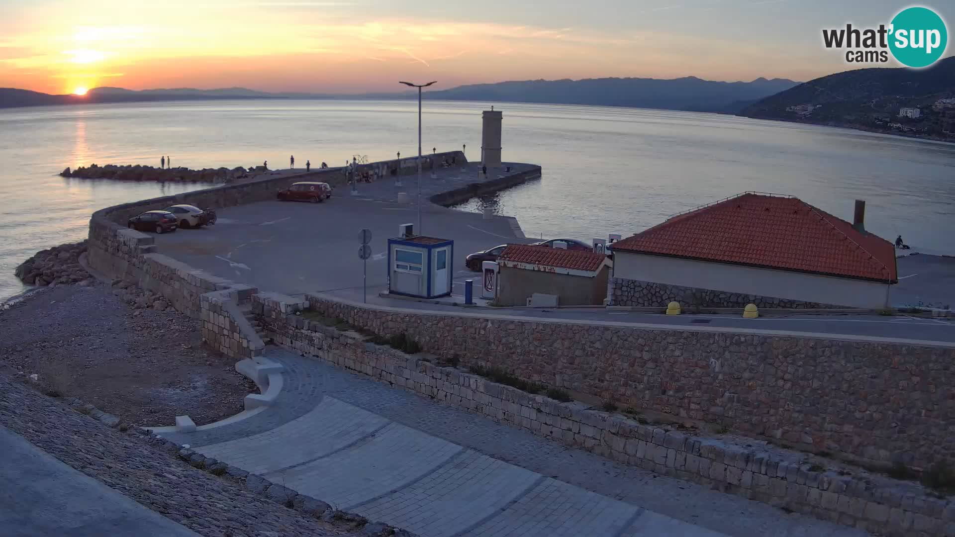 Webcam Porto di Segna – Frangiflutti e Faro in diretta