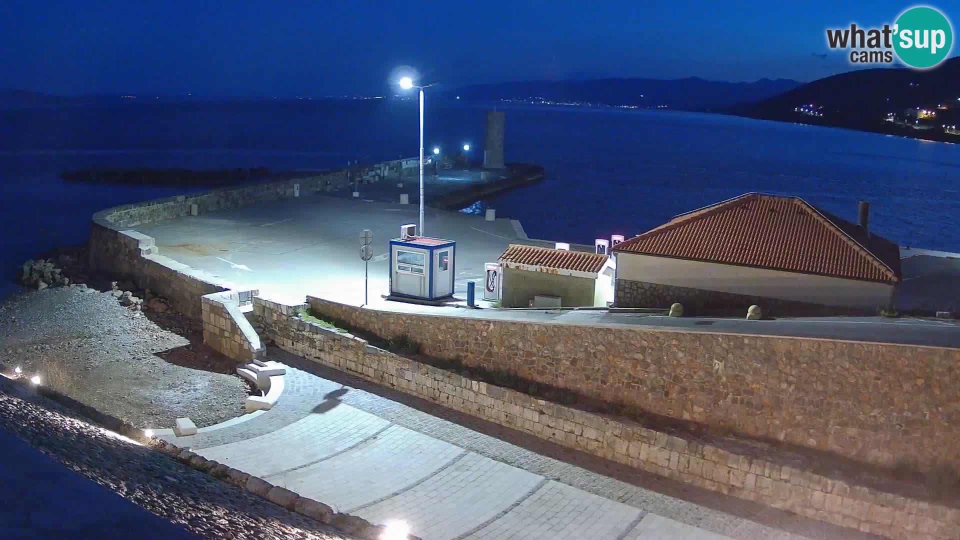 Webcam Porto di Segna – Frangiflutti e Faro in diretta