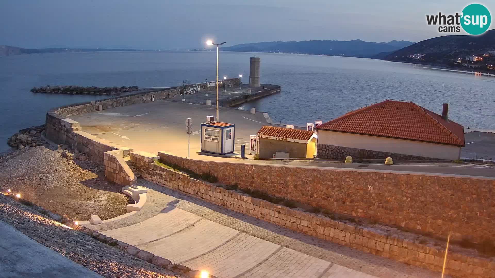 Senj Harbour Webcam – Breakwater & Lighthouse Live View