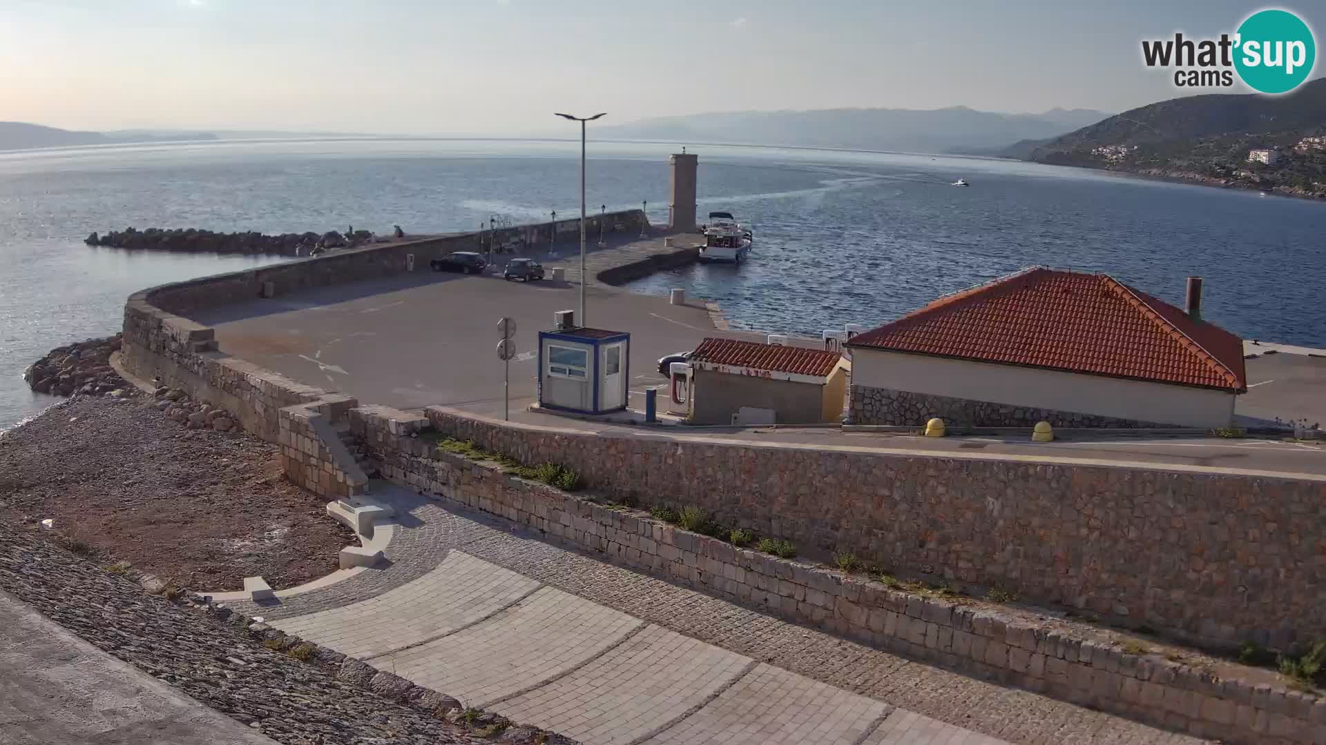 Webcam puerto de Senj – Rompeolas y faro en directo