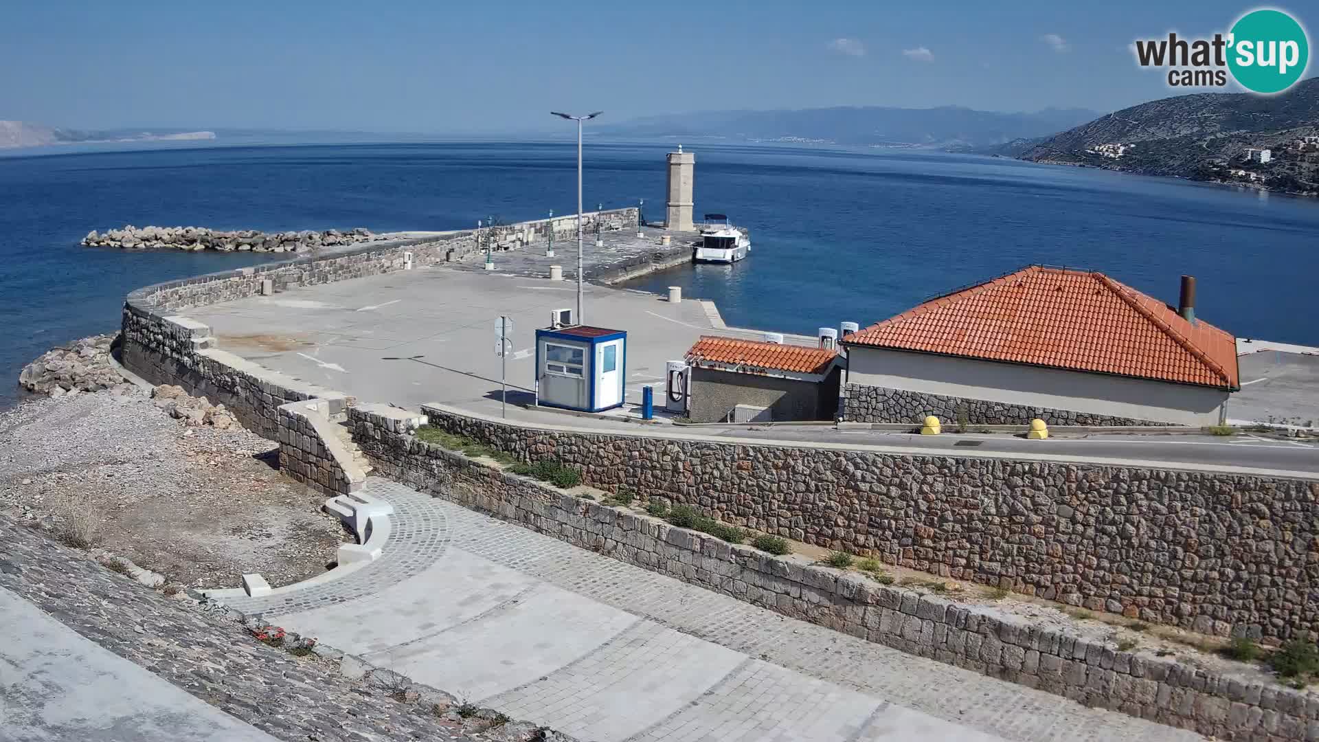 Senj Hafen Webcam – Wellenbrecher & Leuchtturm Liveblick