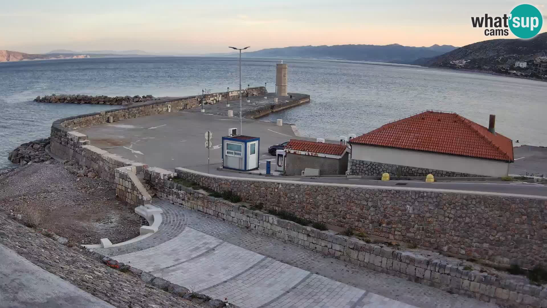 Senj Harbour Webcam – Breakwater & Lighthouse Live View