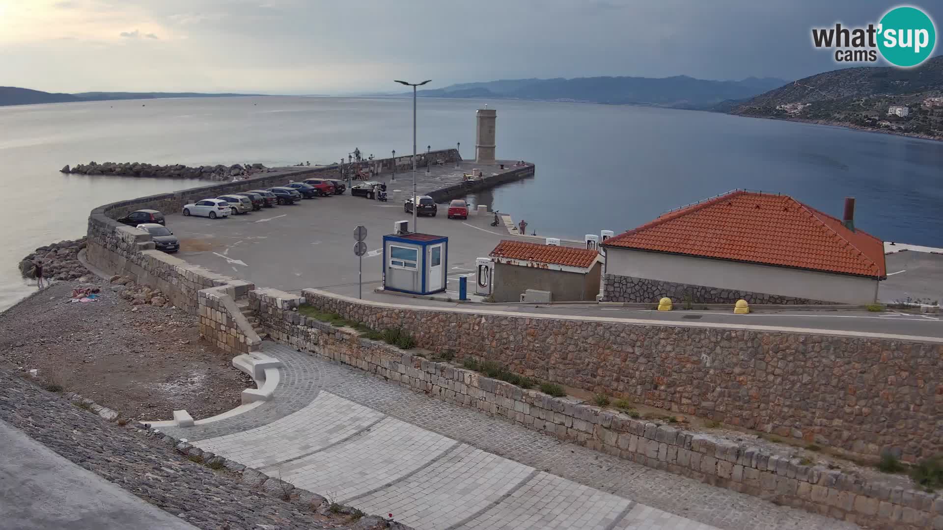 Senj Hafen Webcam – Wellenbrecher & Leuchtturm Liveblick