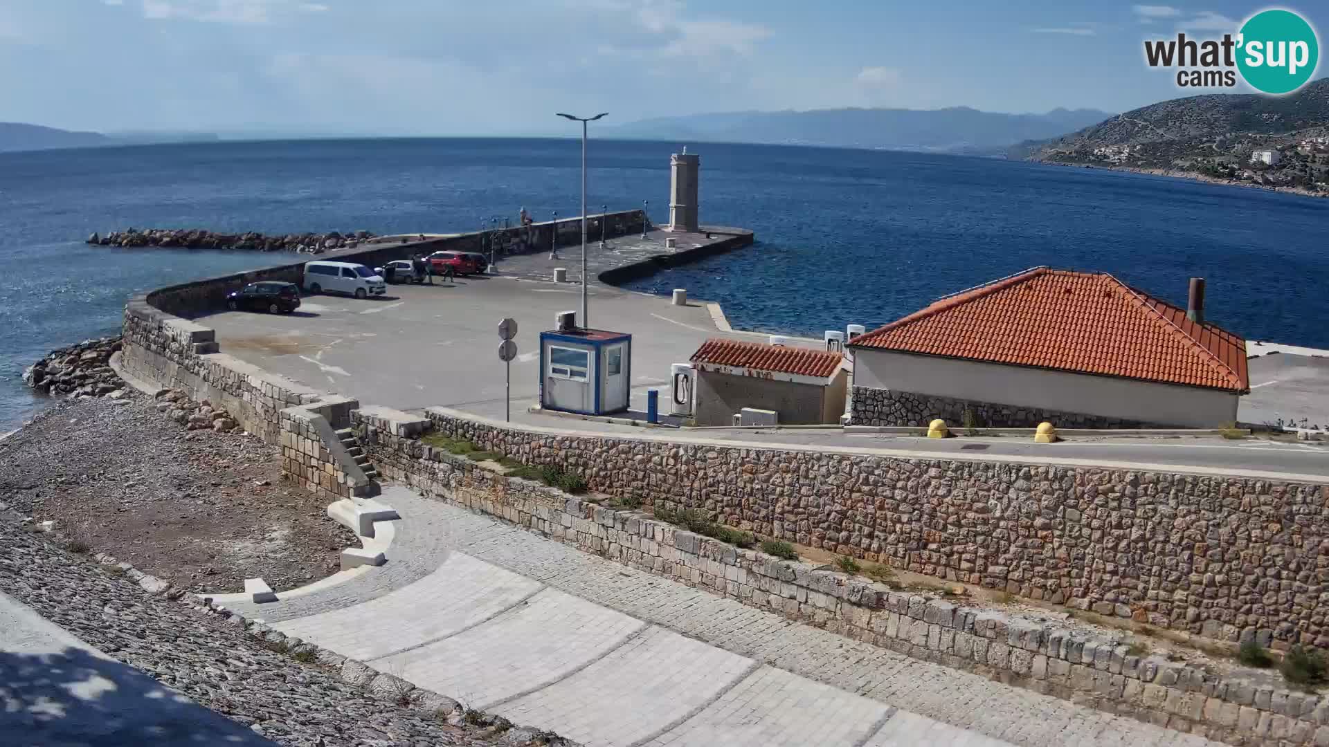 Webcam port de Senj – Vue sur la jetée et le phare