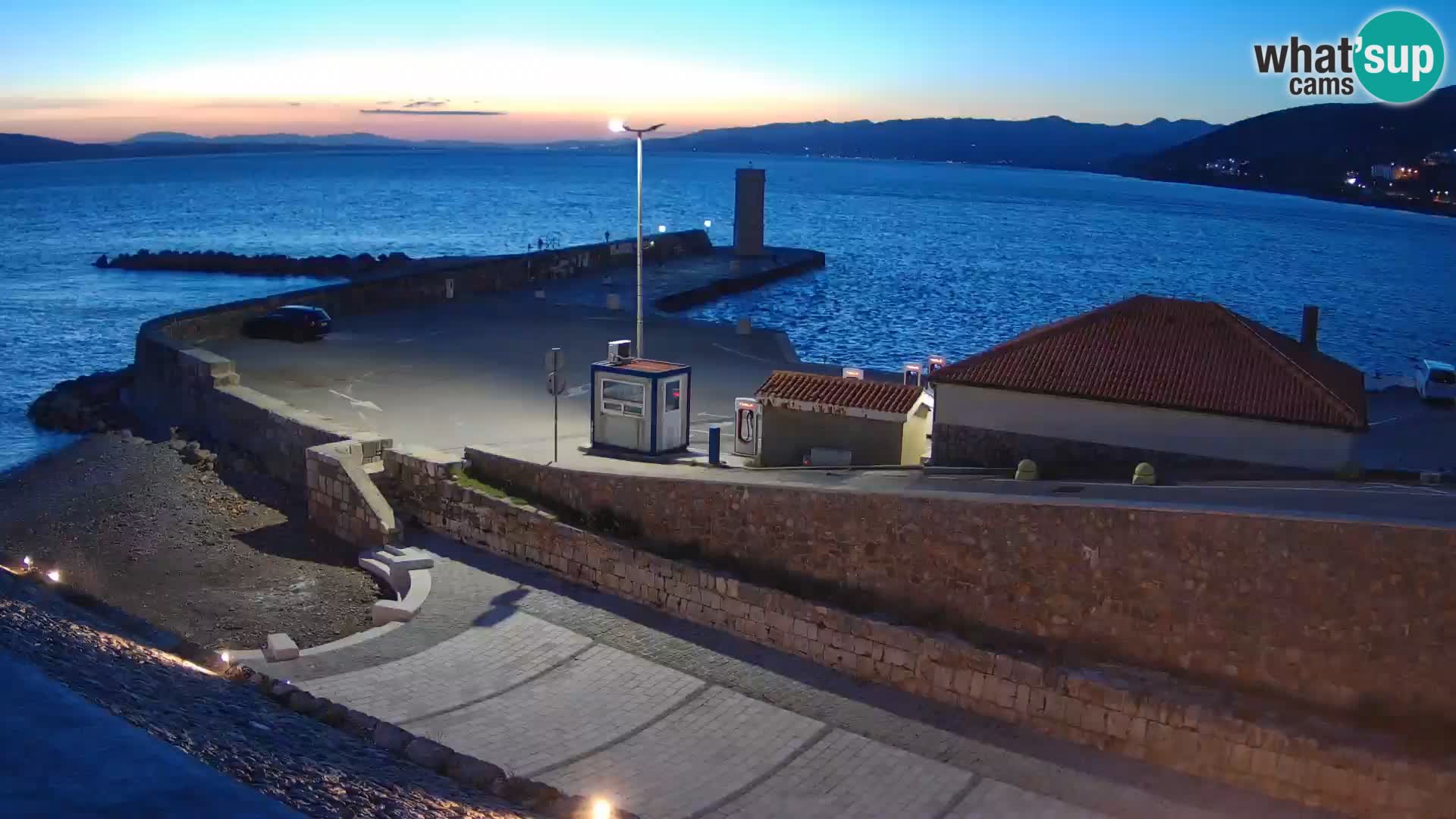 Senj Harbour Webcam – Breakwater & Lighthouse Live View