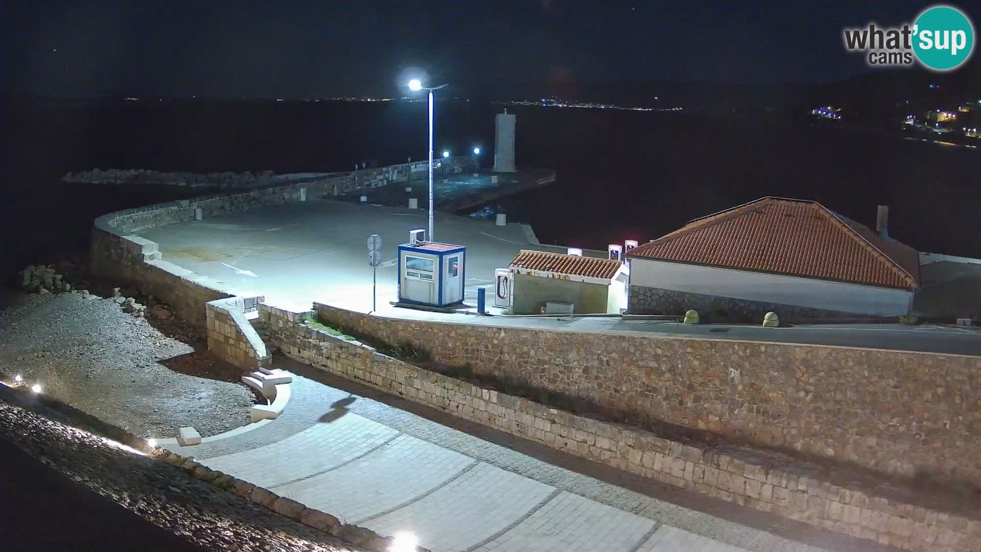 Webcam puerto de Senj – Rompeolas y faro en directo