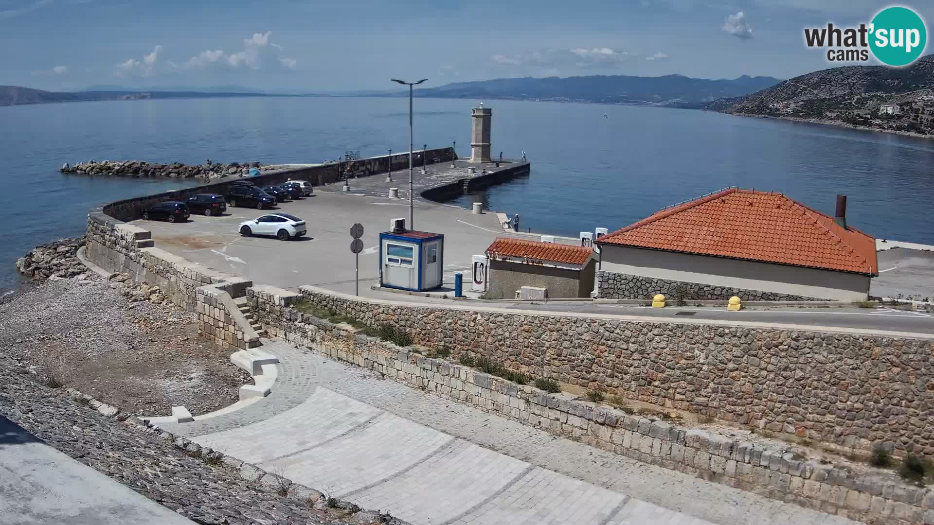 Webcam port de Senj – Vue sur la jetée et le phare