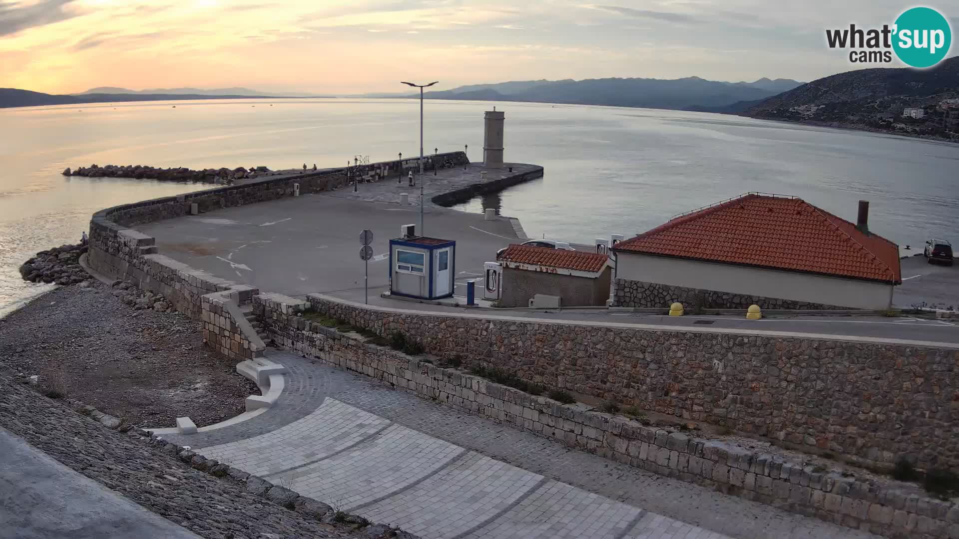 Senj Harbour Webcam – Breakwater & Lighthouse Live View