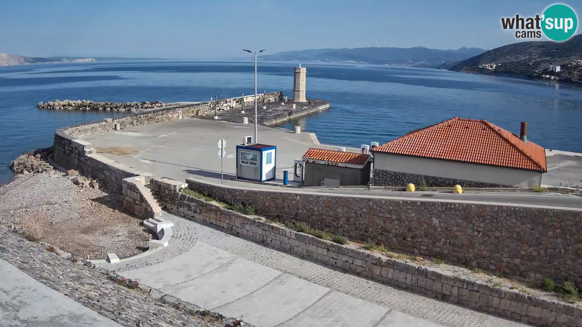 Webcam puerto de Senj – Rompeolas y faro en directo