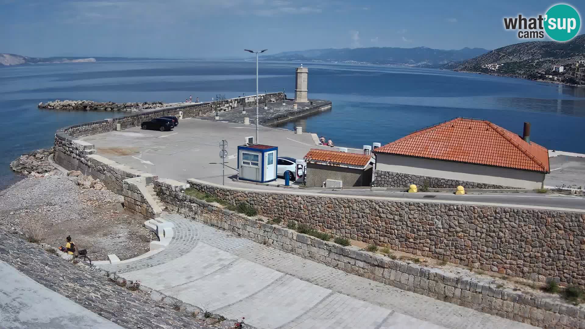 Webcam port de Senj – Vue sur la jetée et le phare