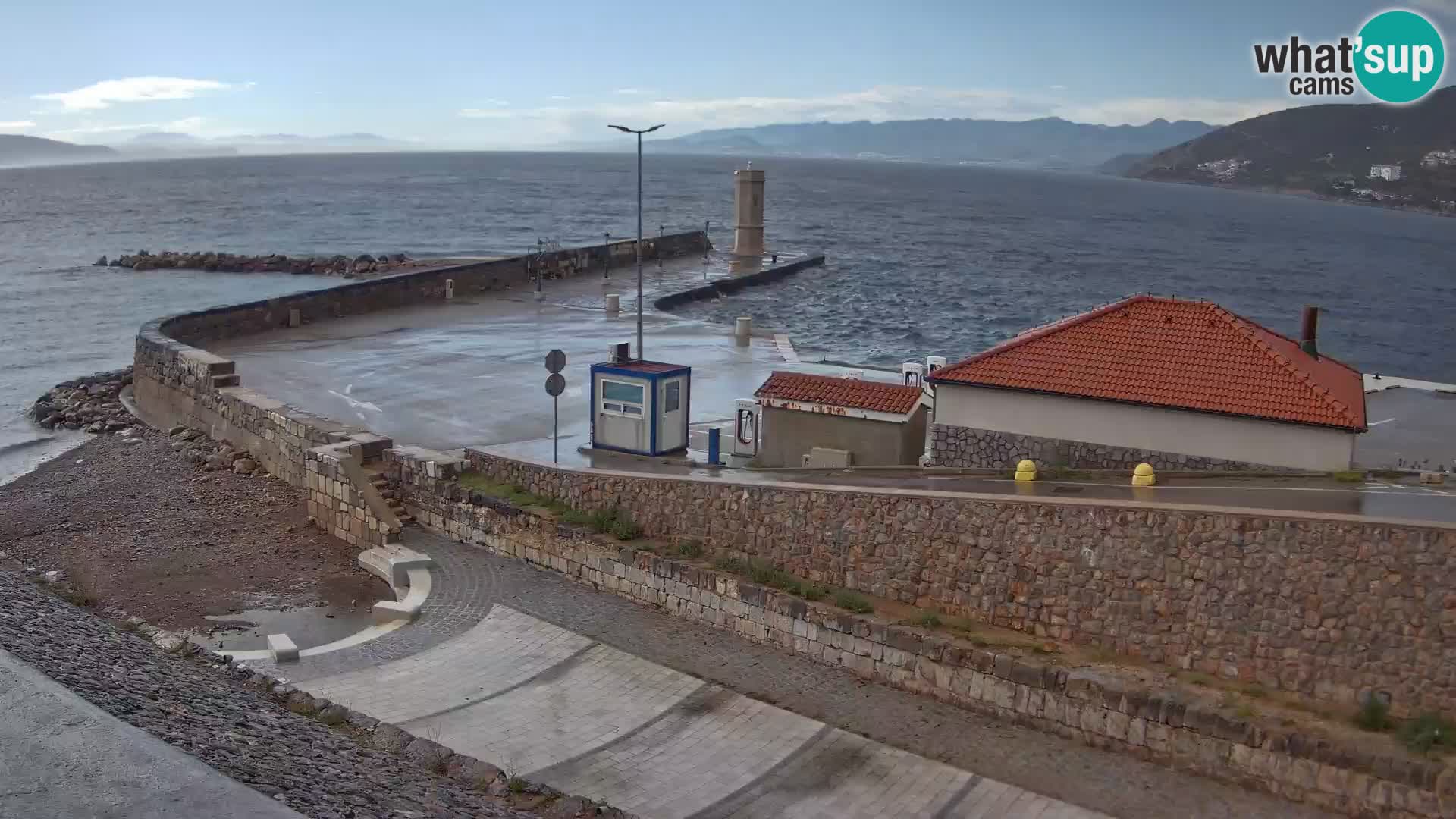 Webcam Porto di Segna – Frangiflutti e Faro in diretta