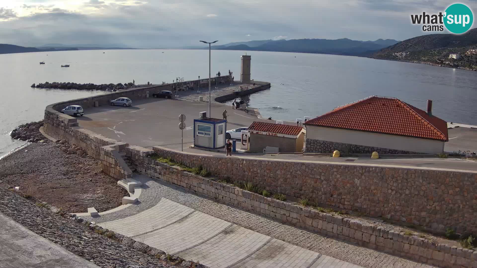Webcam Porto di Segna – Frangiflutti e Faro in diretta
