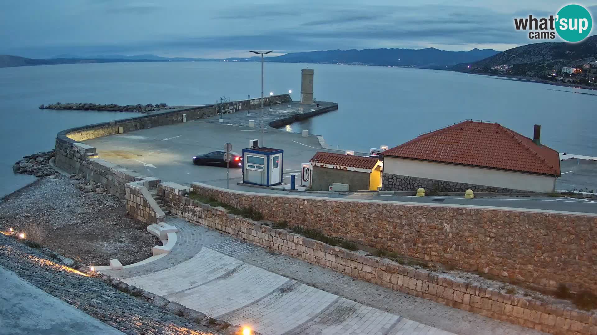 Webcam Porto di Segna – Frangiflutti e Faro in diretta