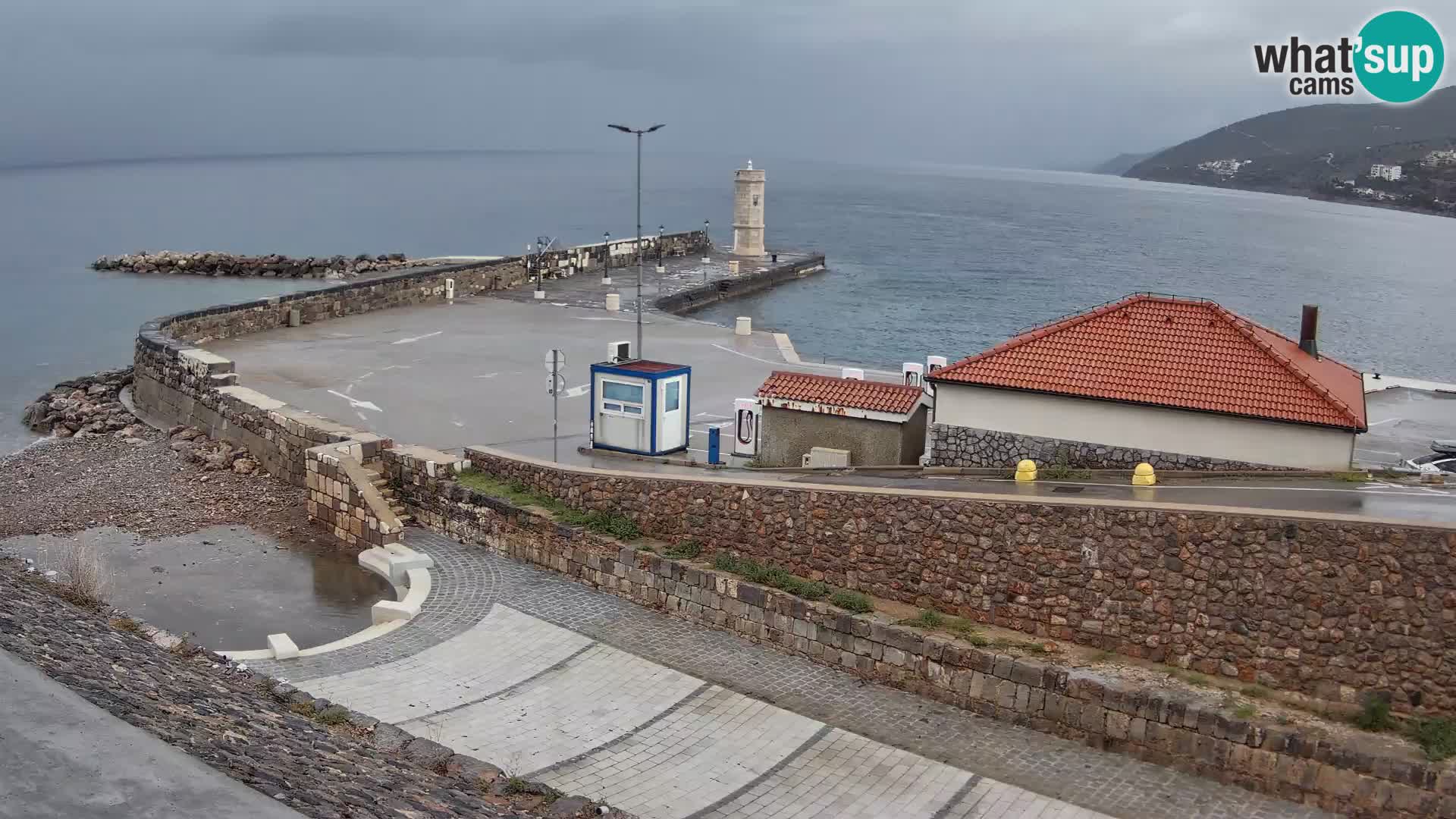 Webcam Porto di Segna – Frangiflutti e Faro in diretta
