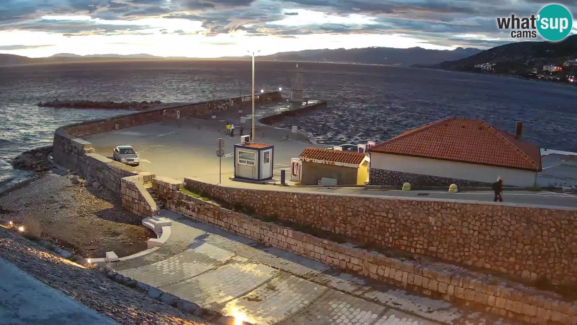 Webcam Porto di Segna – Frangiflutti e Faro in diretta