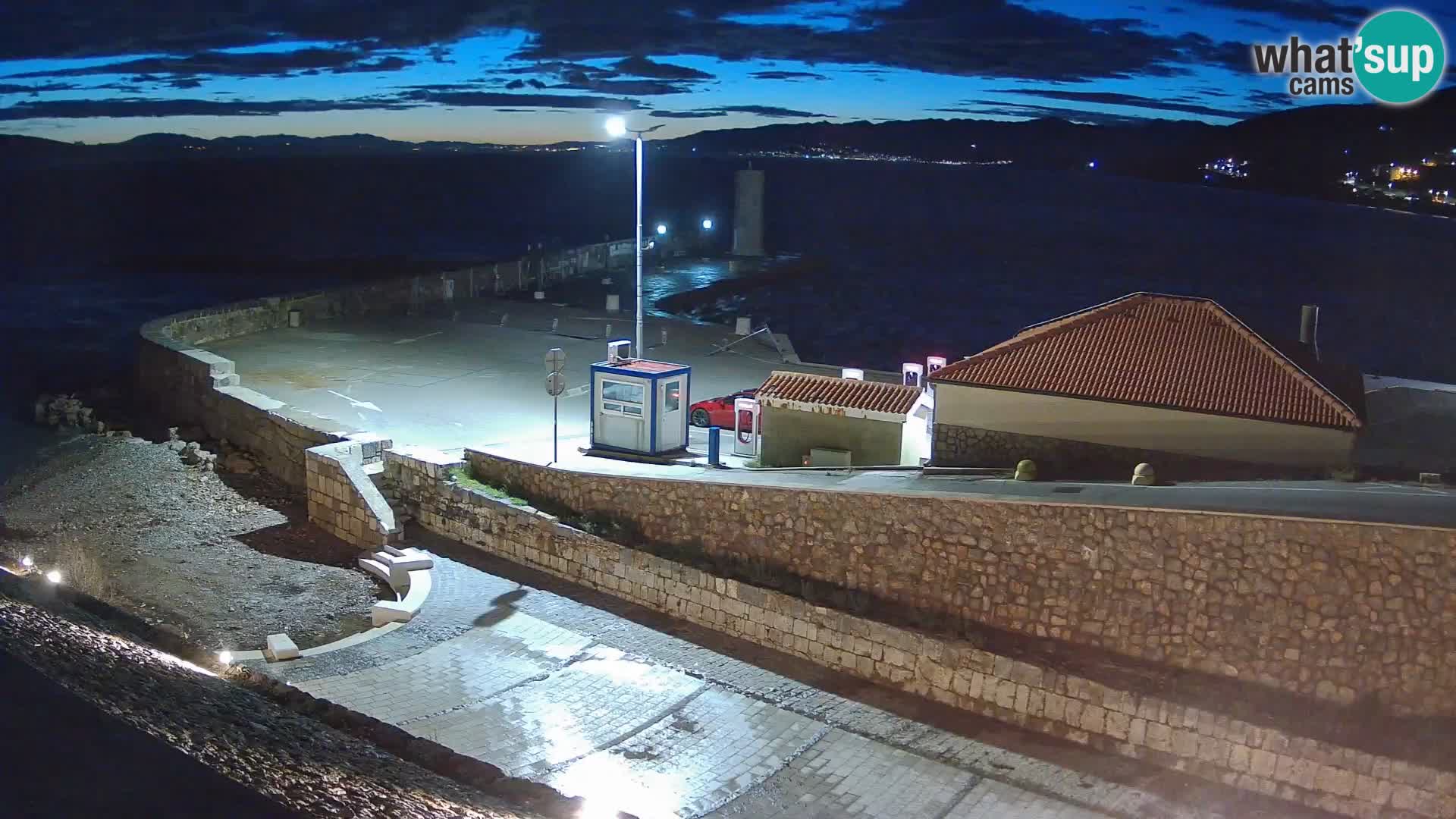 Senj Hafen Webcam – Wellenbrecher & Leuchtturm Liveblick