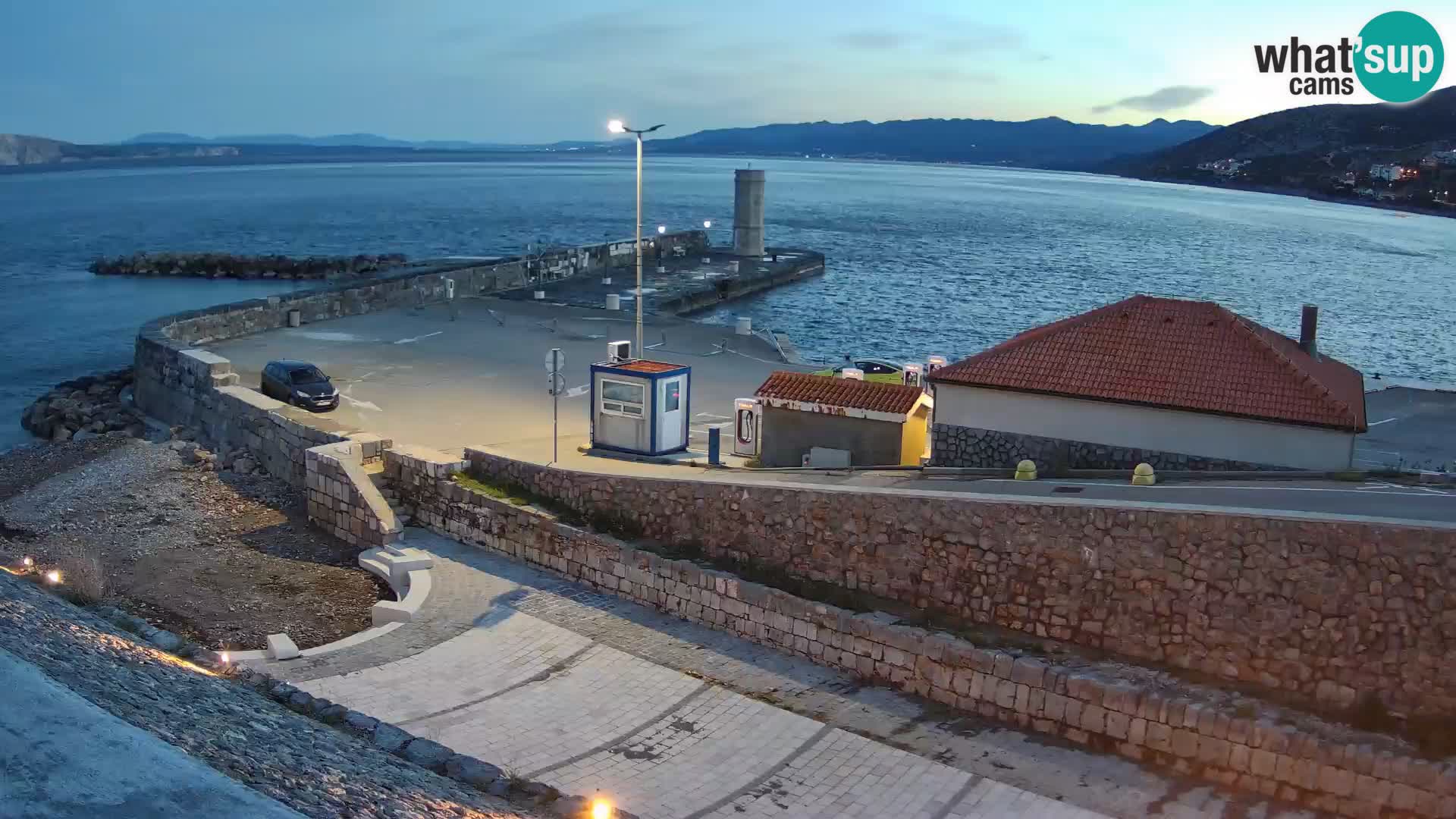 Senj Harbour Webcam – Breakwater & Lighthouse Live View